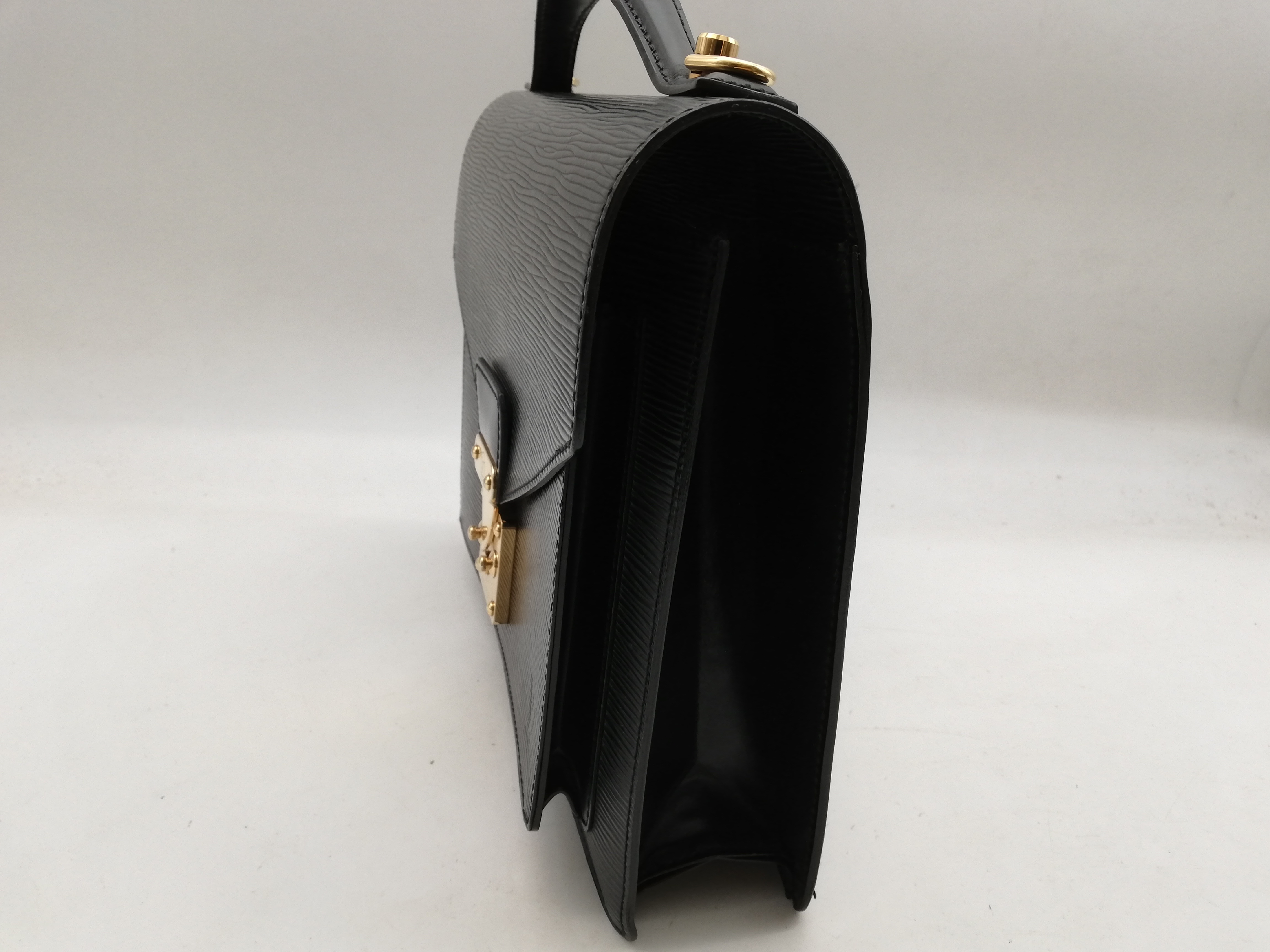 Epi Monceau M52122 Noir Handbag — view 3