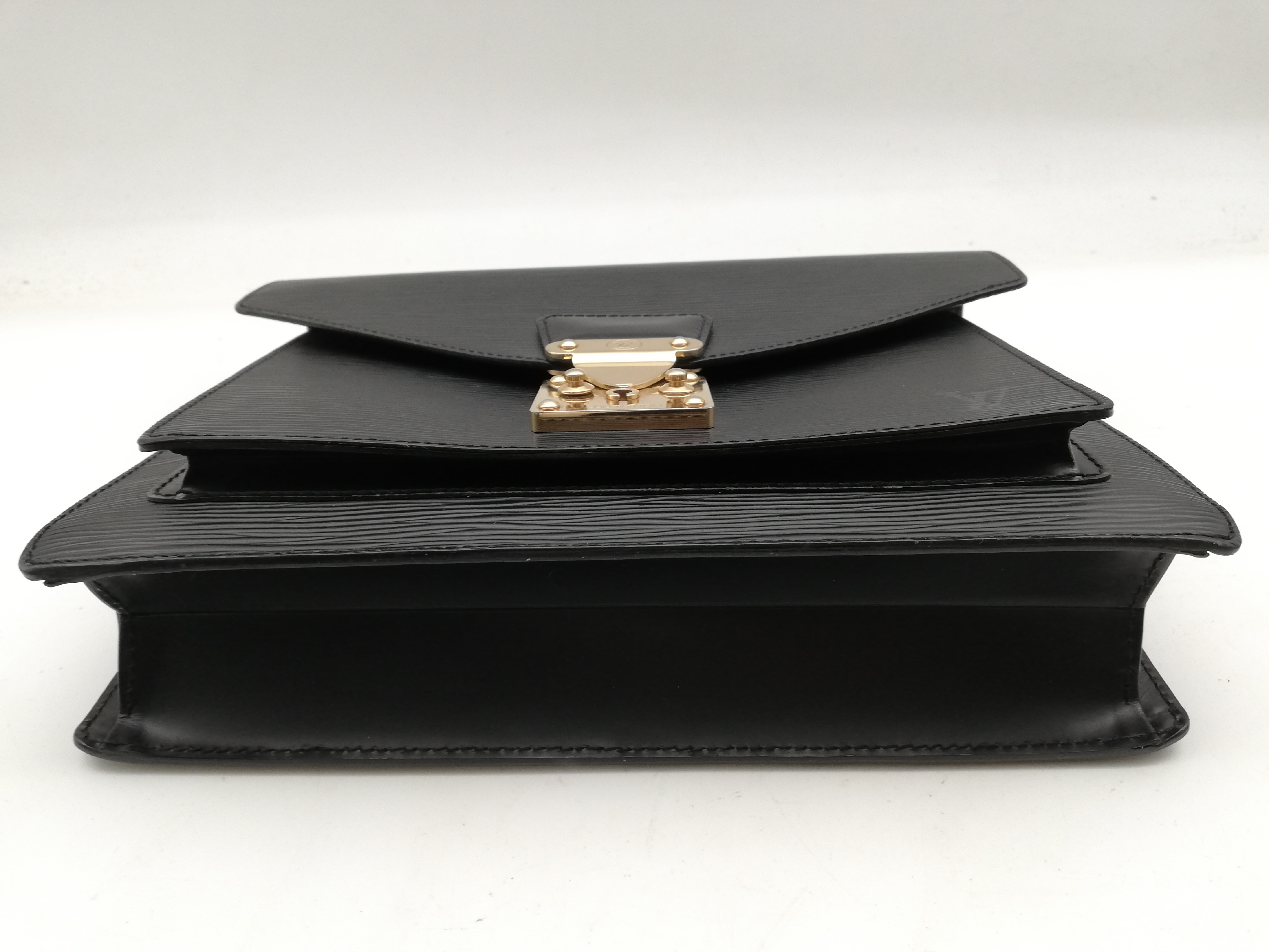 Epi Monceau M52122 Noir Handbag — view 5