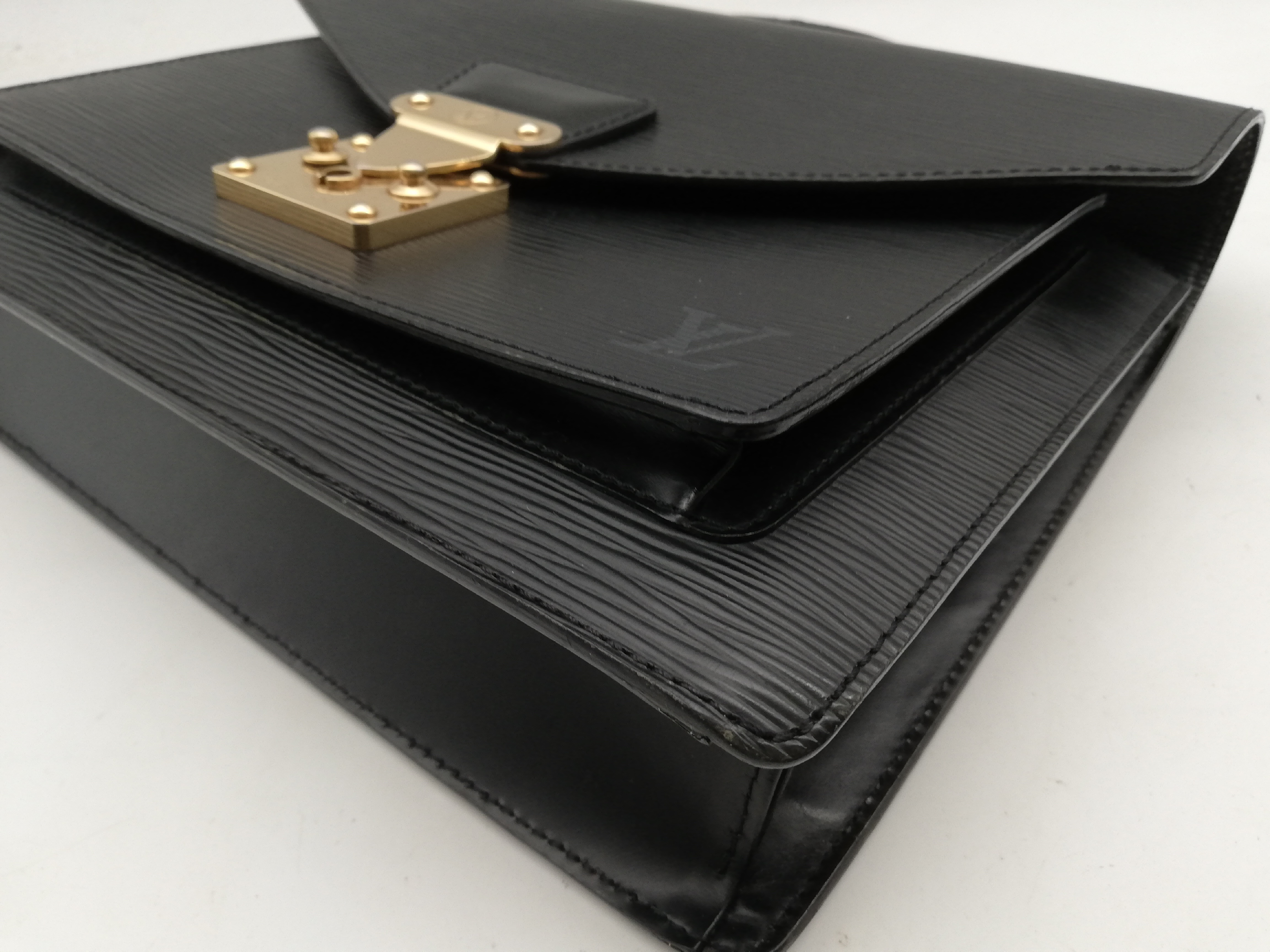 Epi Monceau M52122 Noir Handbag — view 8