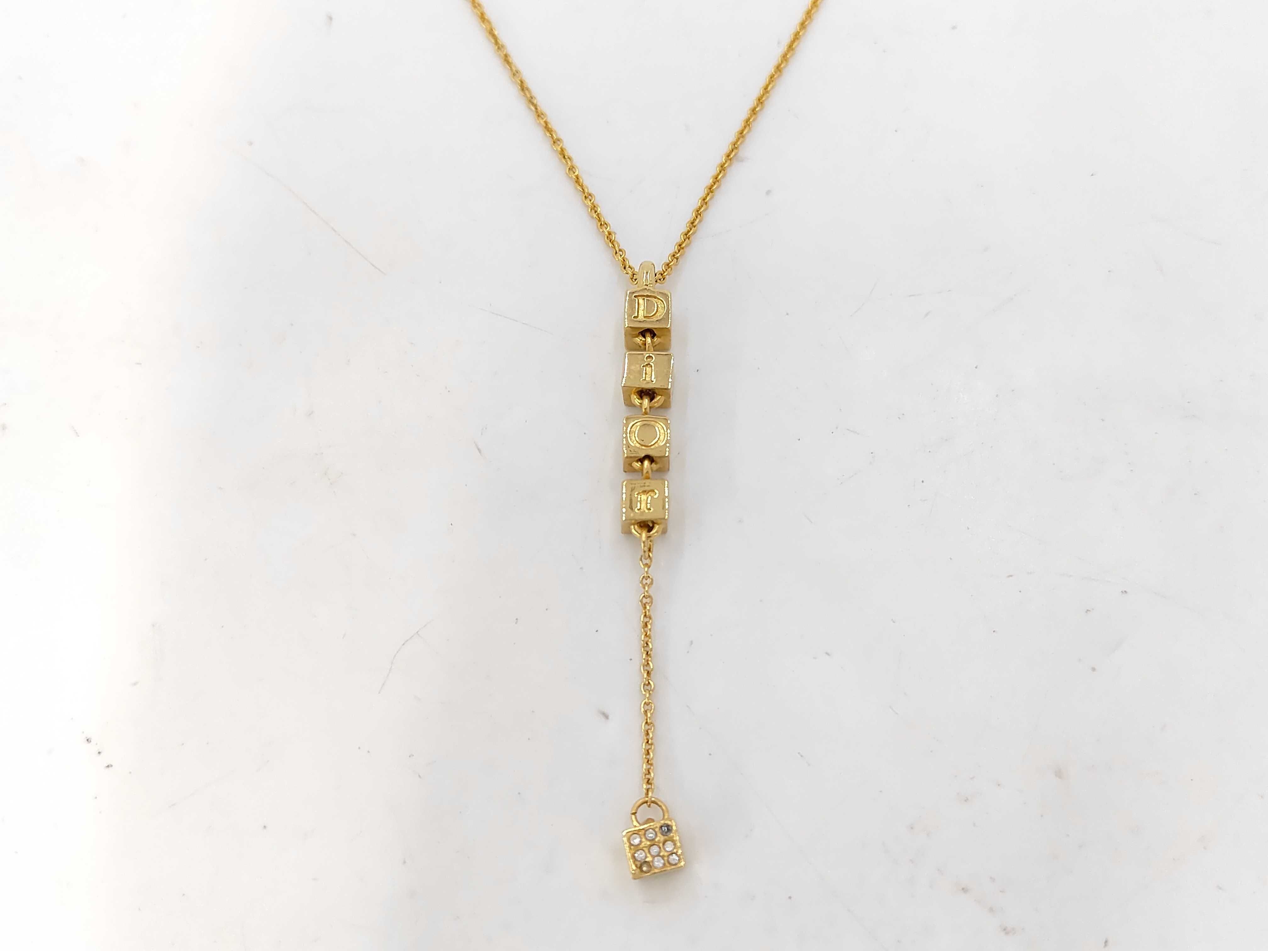 necklace — view 2