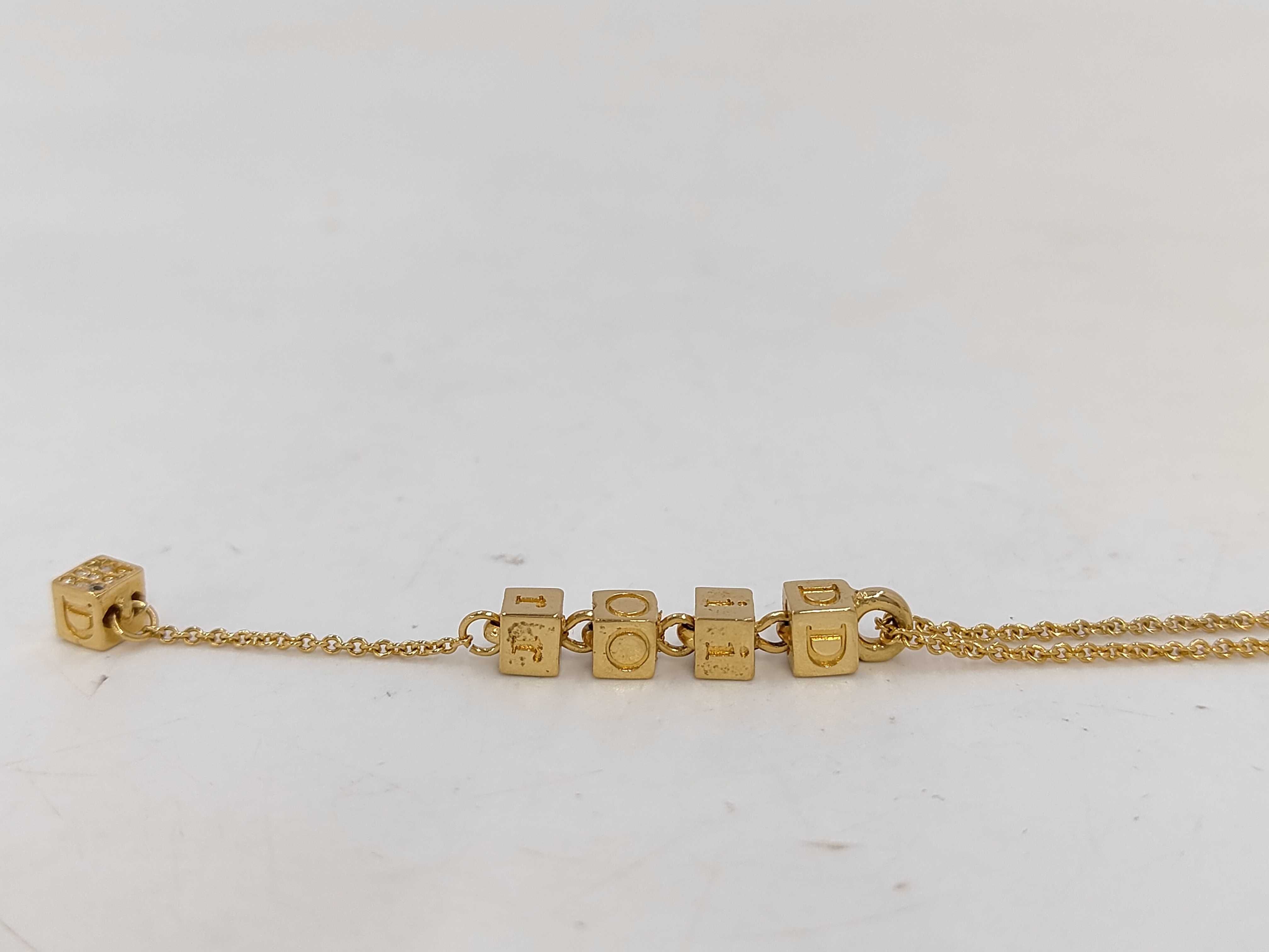 necklace — view 3
