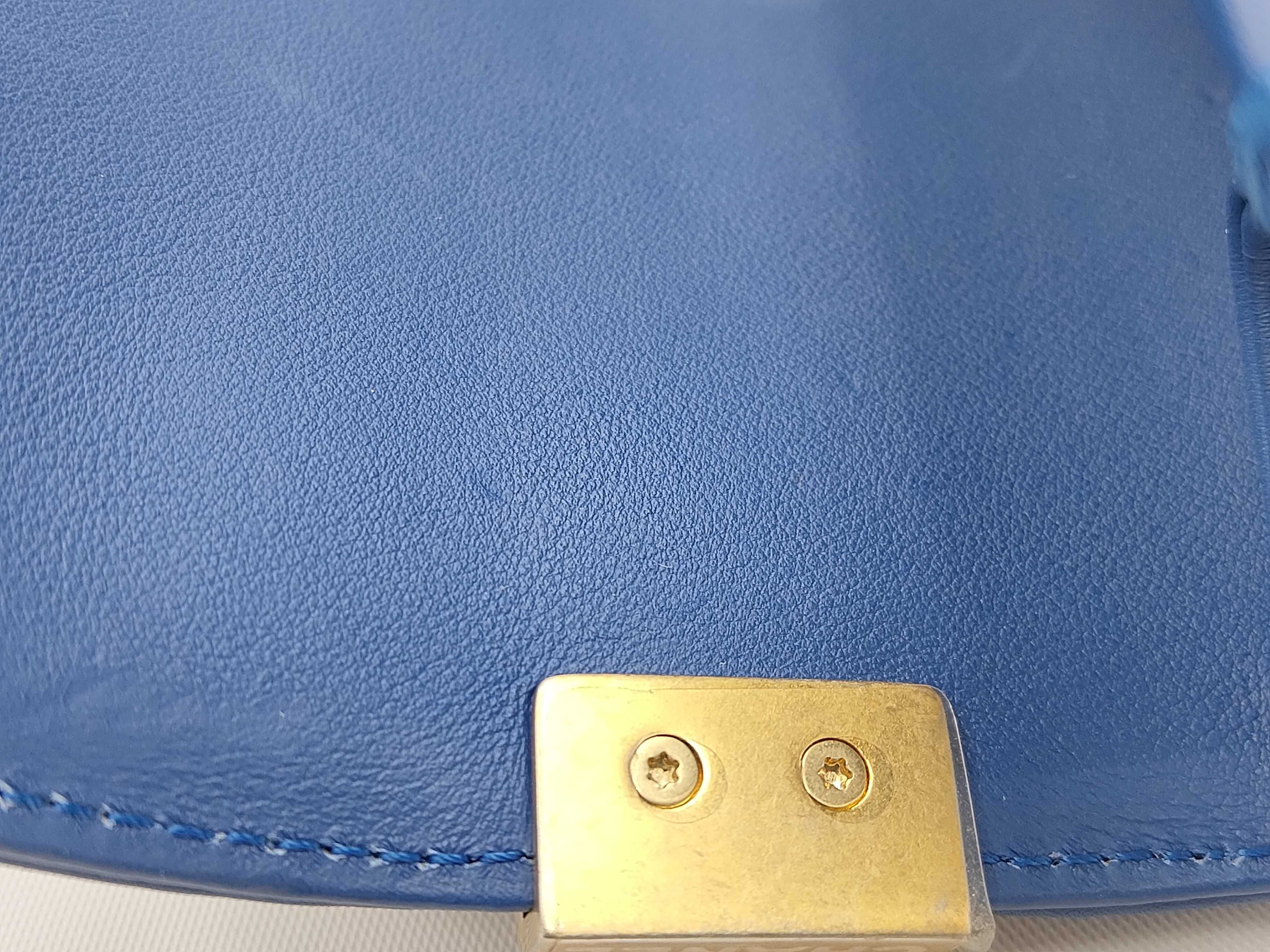 Boy Chanel 20 Chain Shoulder Bag — view 7