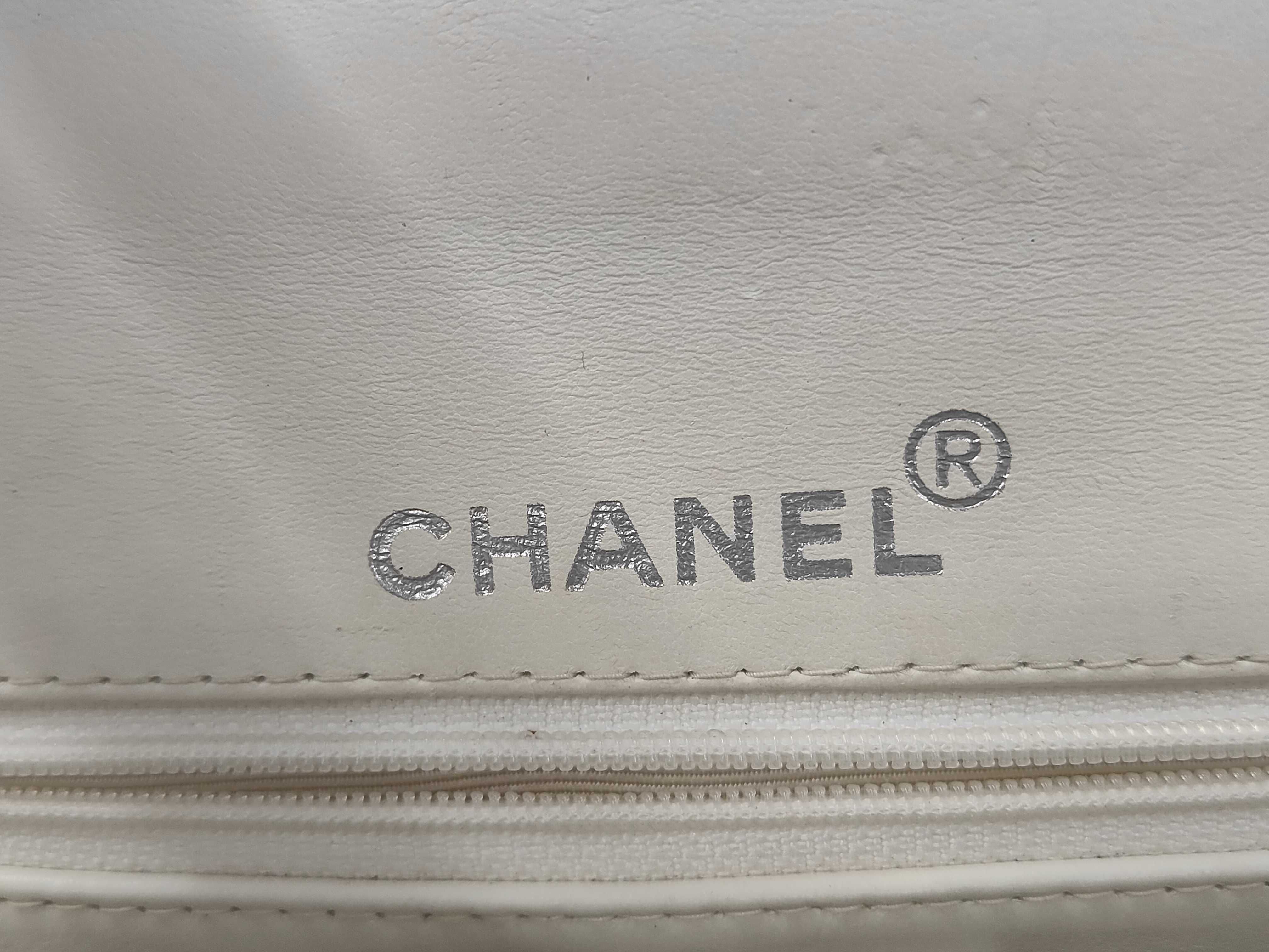 Matelassé Plastic Chain Handbag — view 11