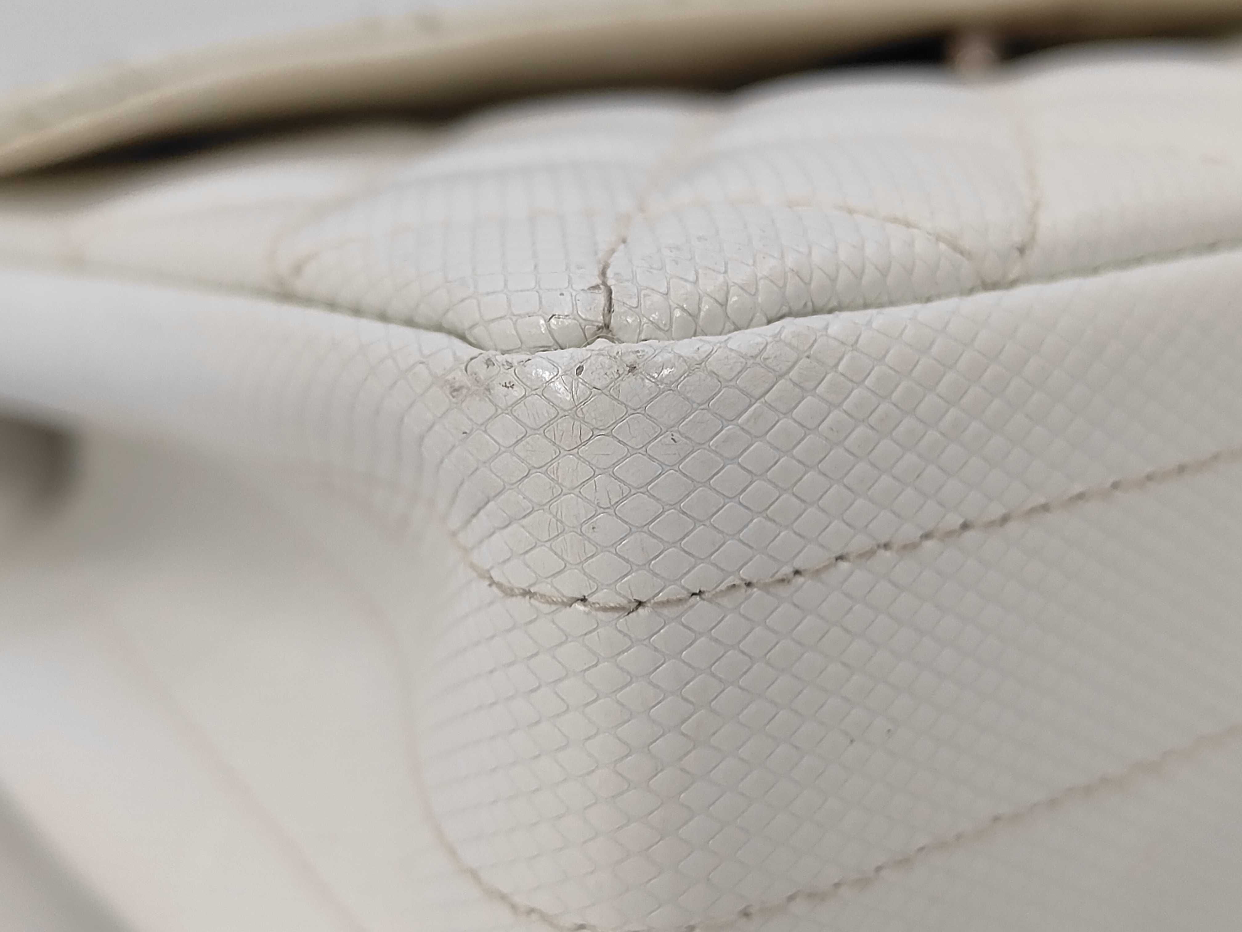 Matelassé Plastic Chain Handbag — view 7