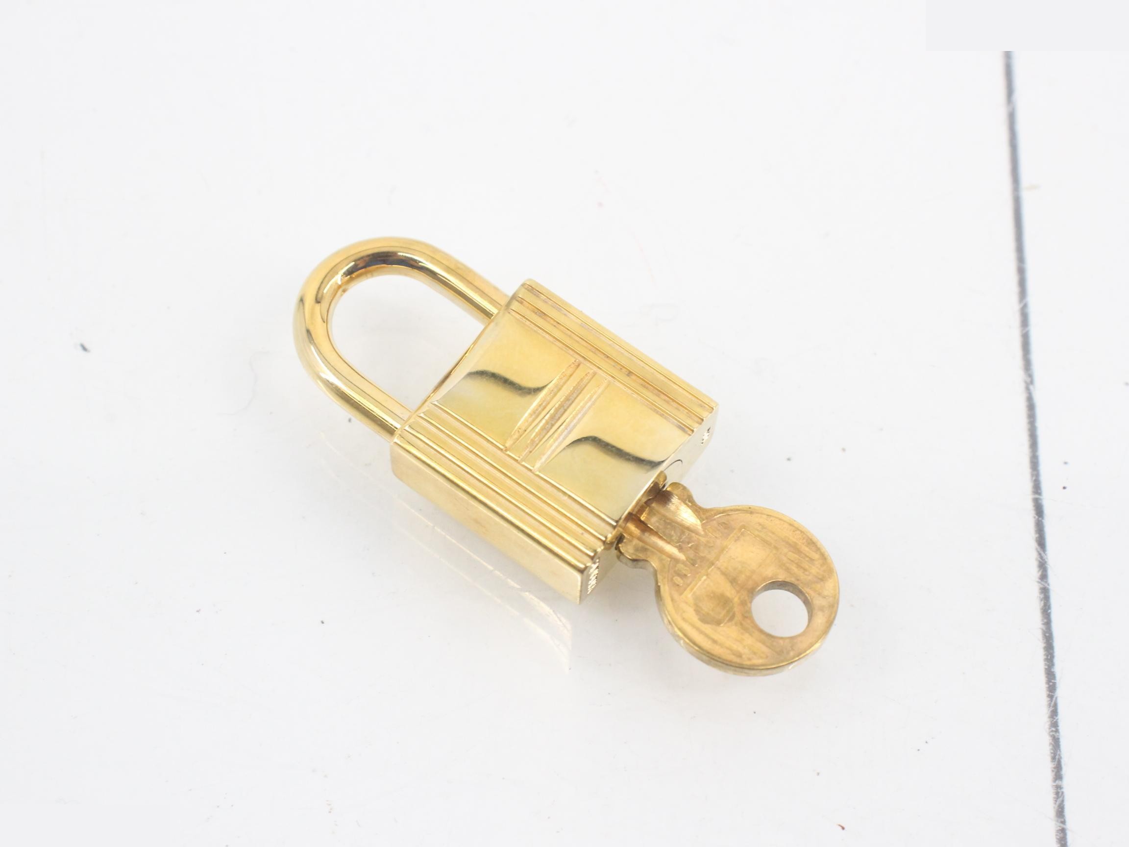 Cadena & Key x 2 — view 2