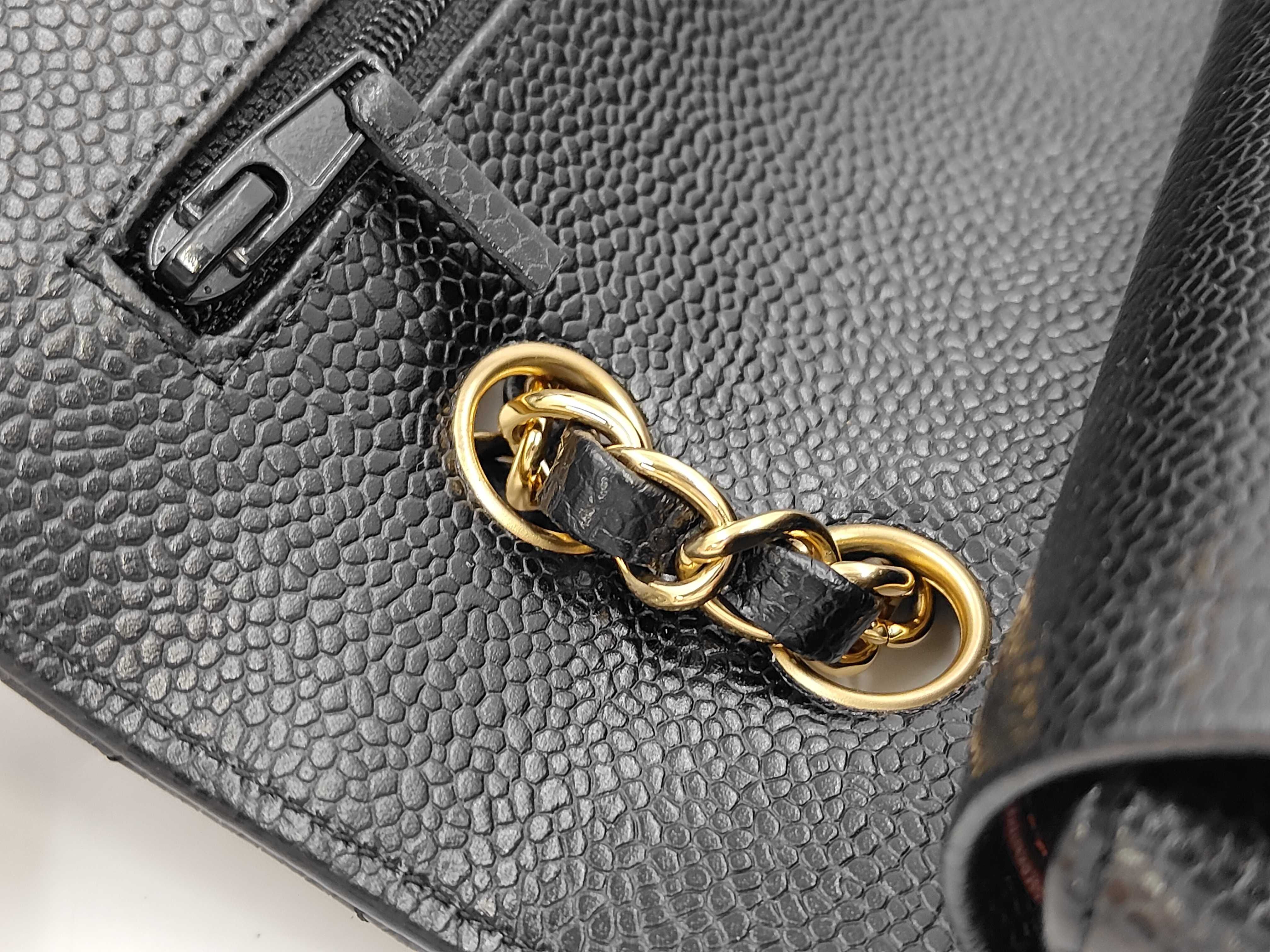 Matelassé 23 Double Flap Double Chain Caviar Plate Shoulder Bag — view 8