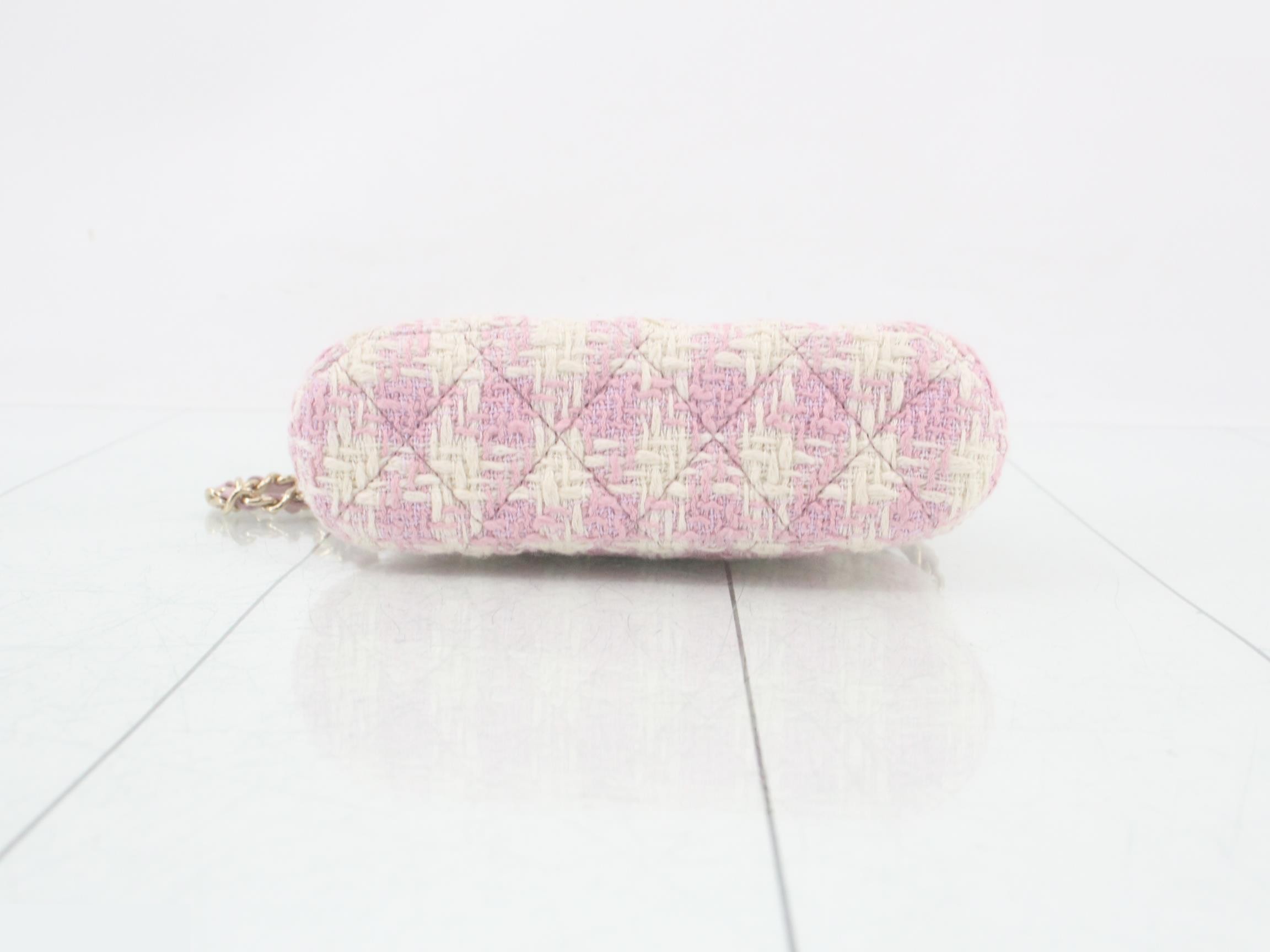Matelassé Chain Shoulder Bag — view 3