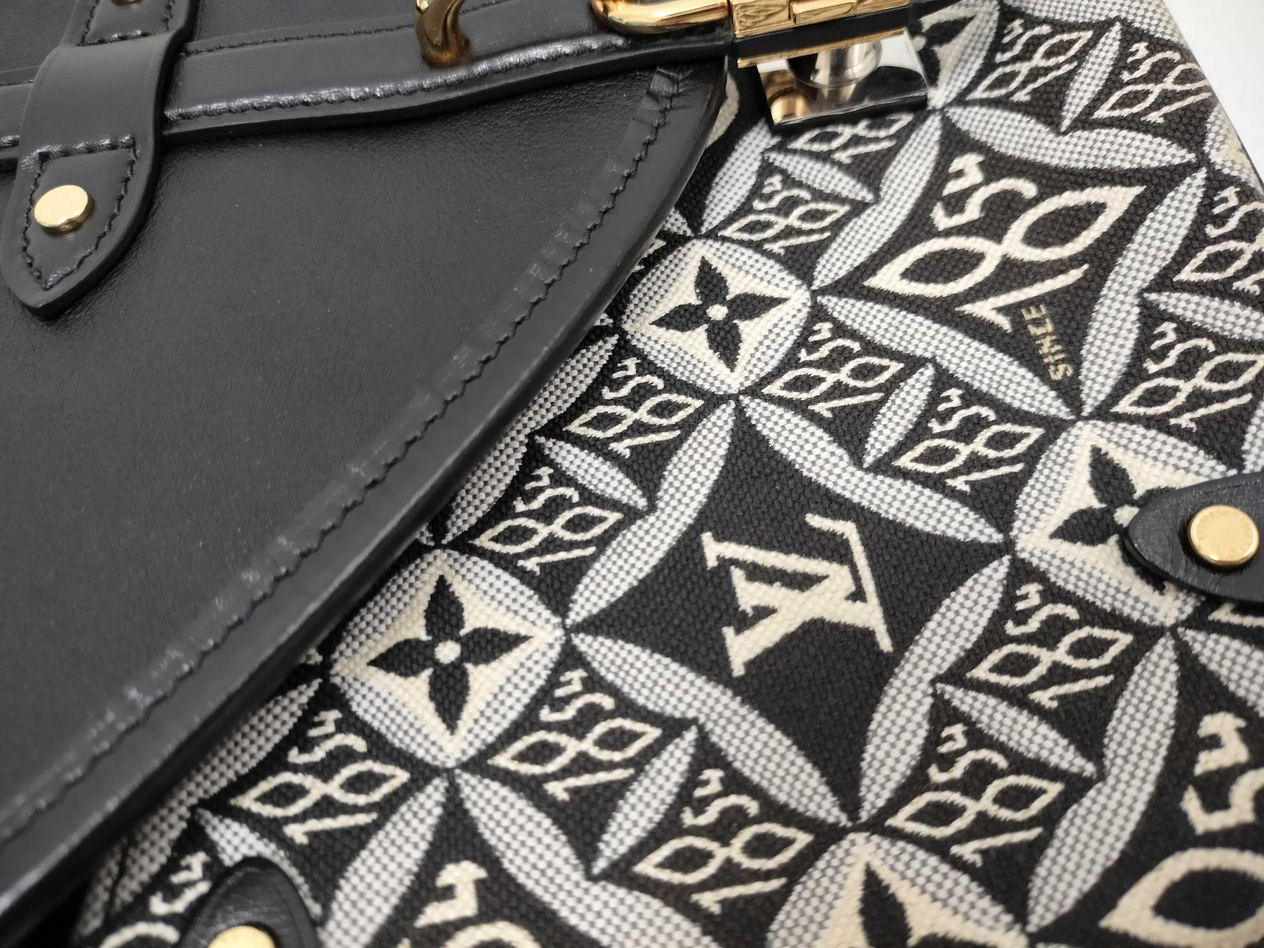shoulder bag — view 13