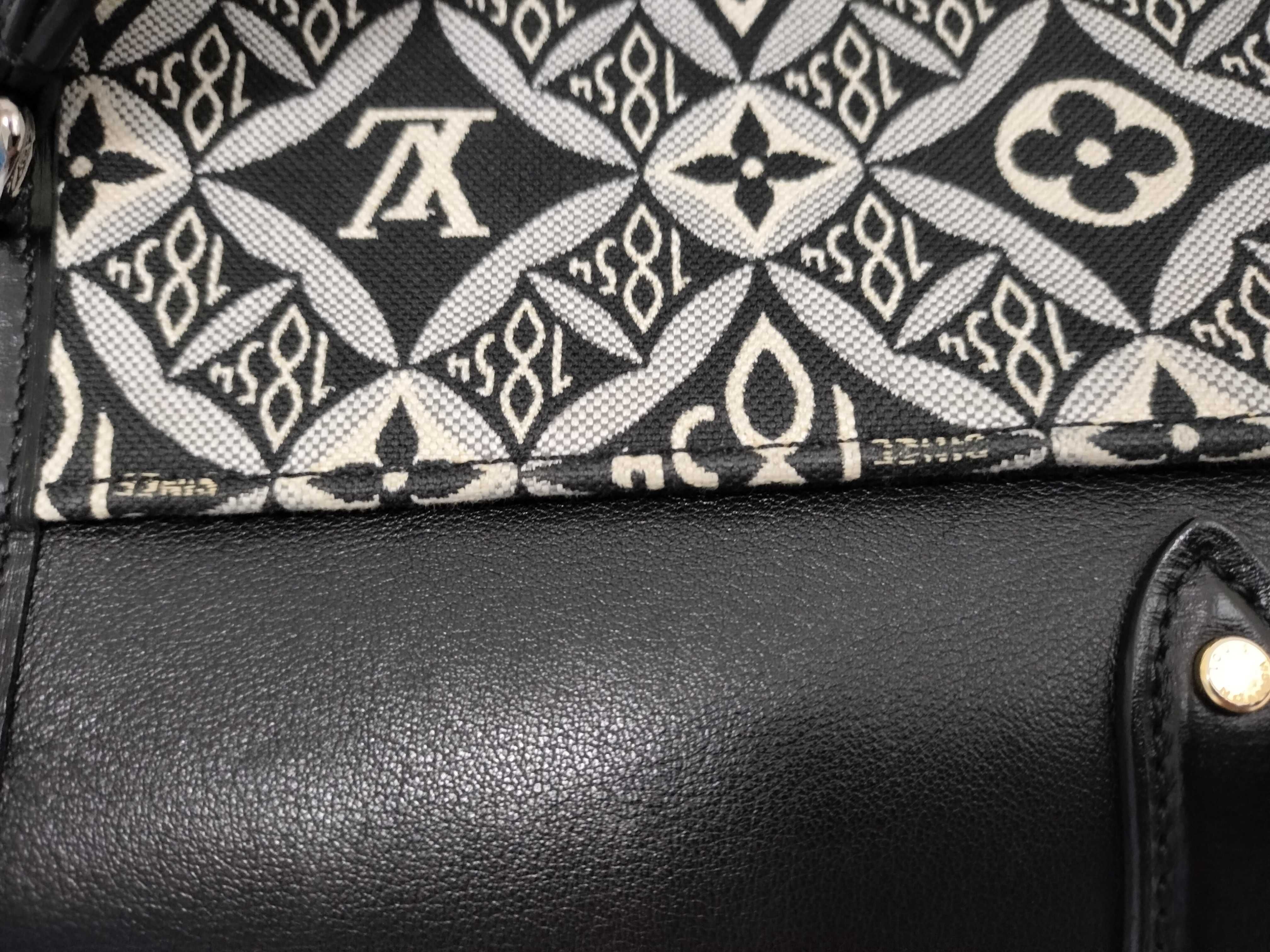 shoulder bag — view 14