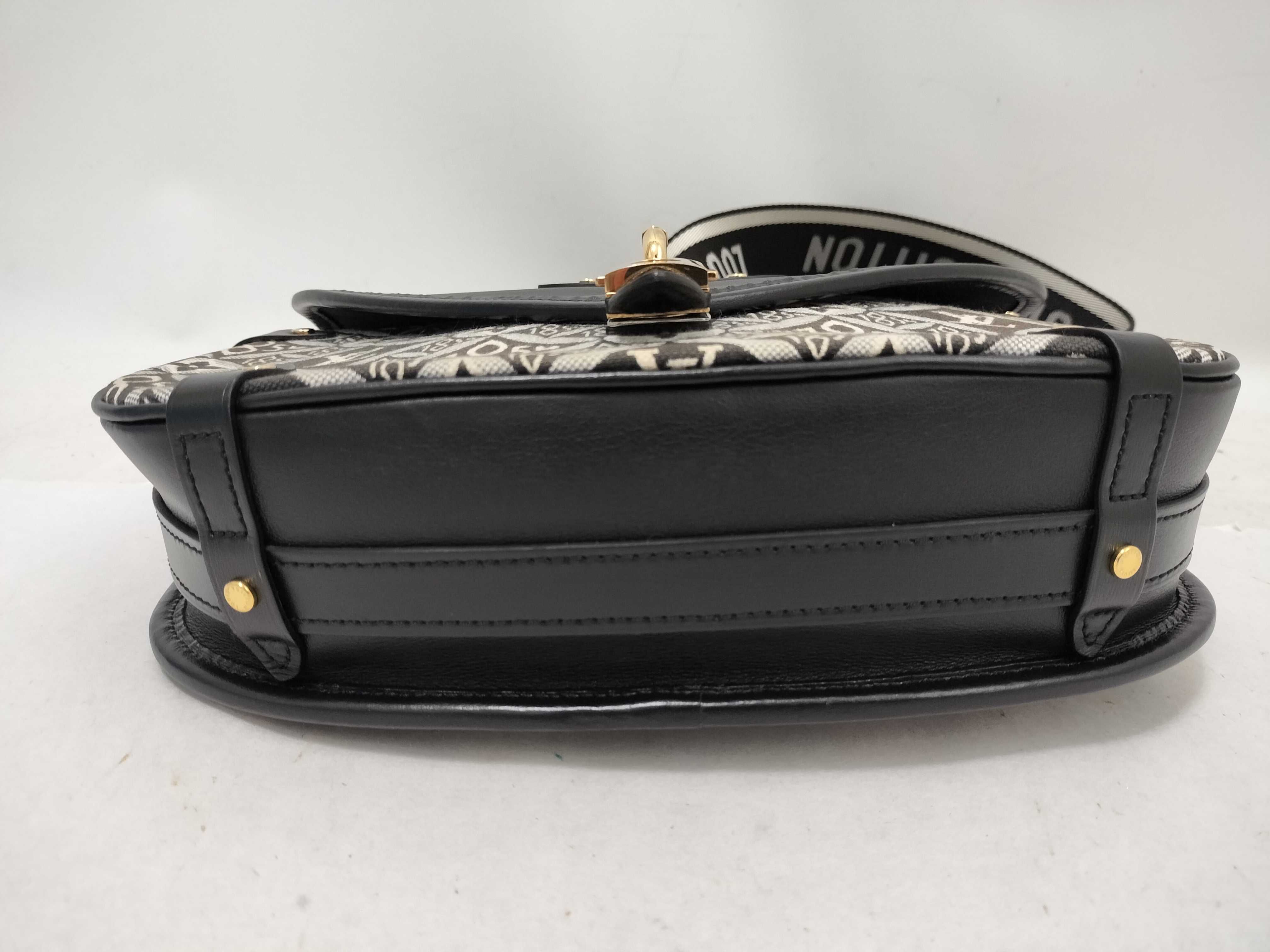shoulder bag — view 7