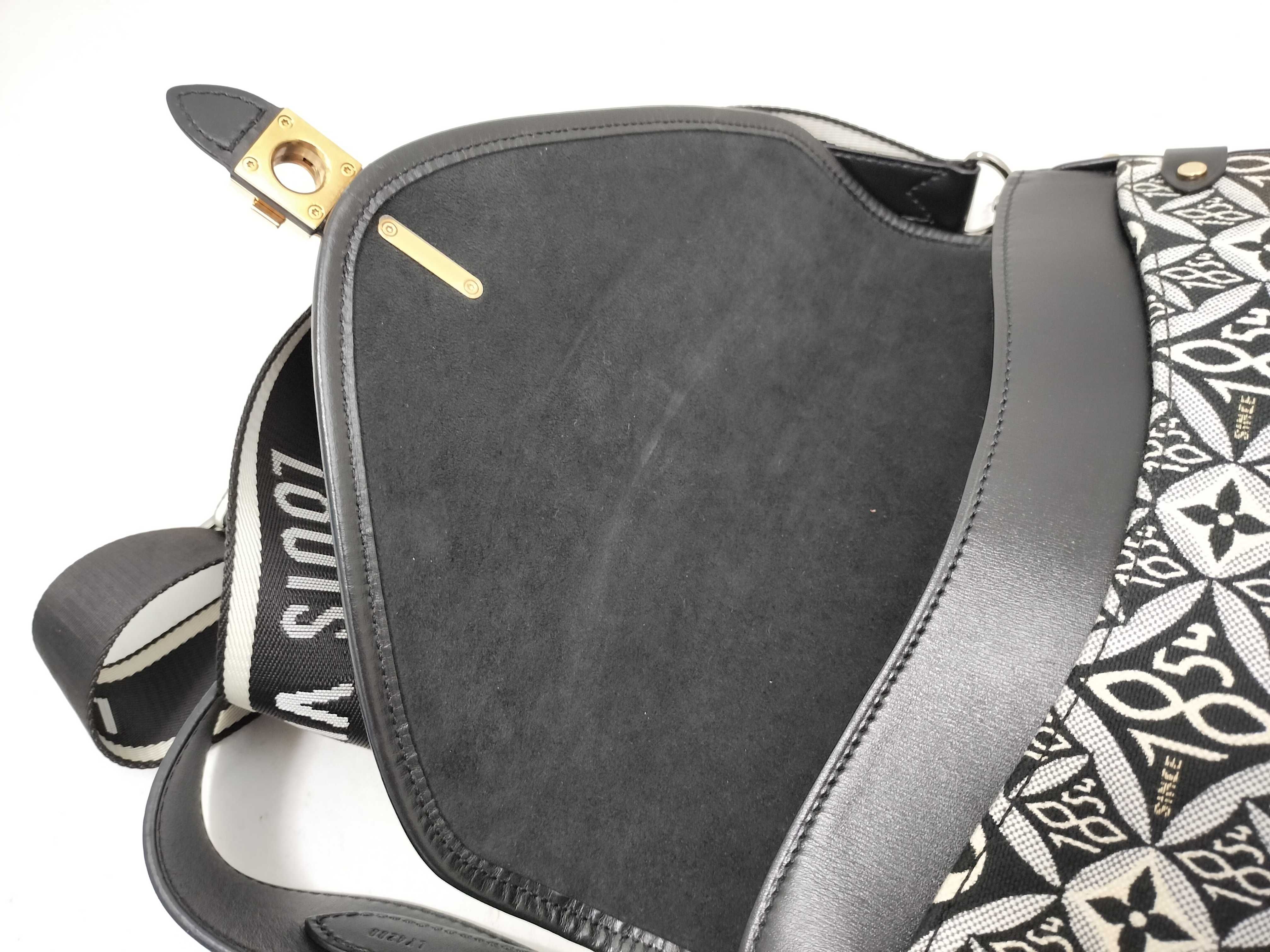 shoulder bag — view 8