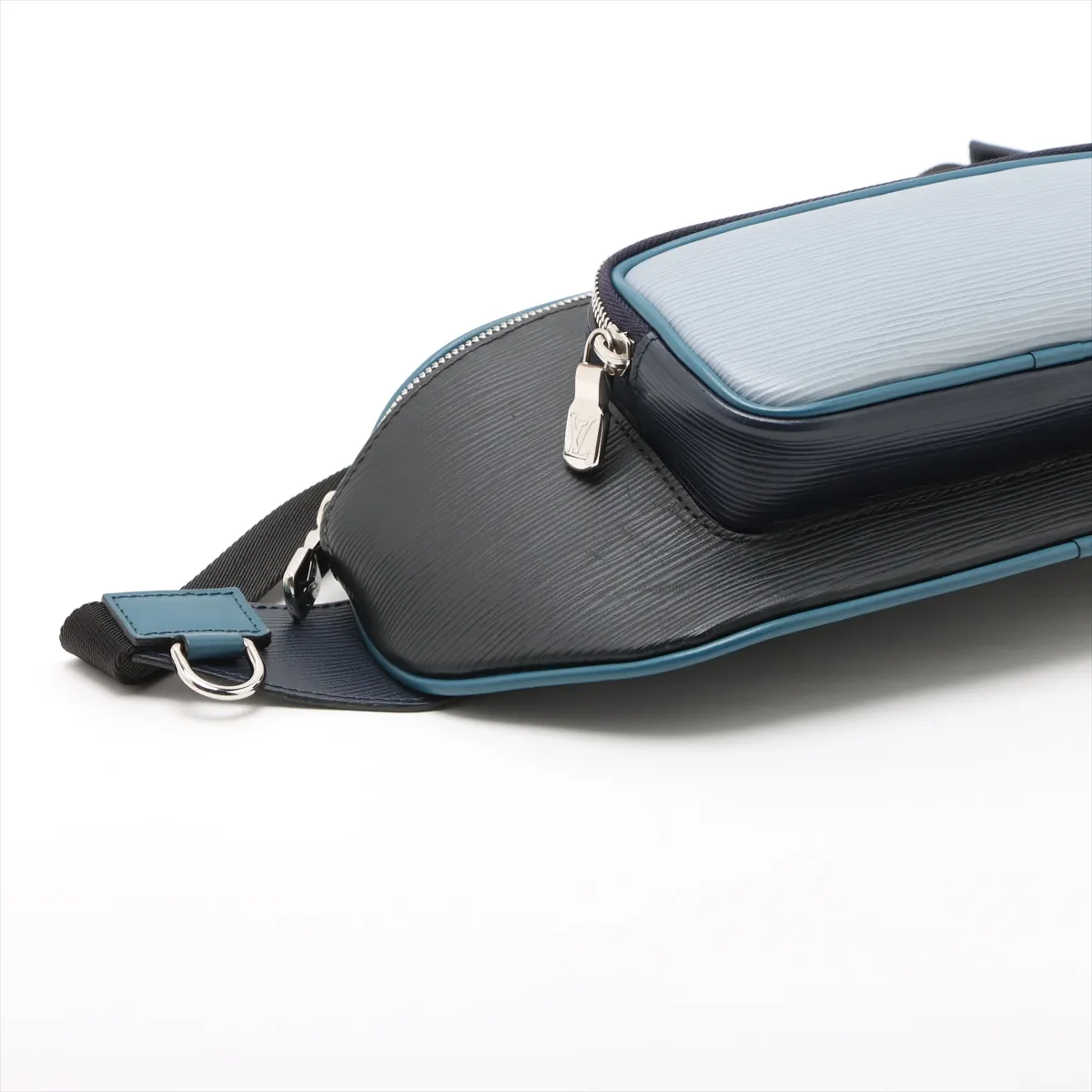 Epi x Monogram Bum Bag M53420 FO2167 Navy — view 4