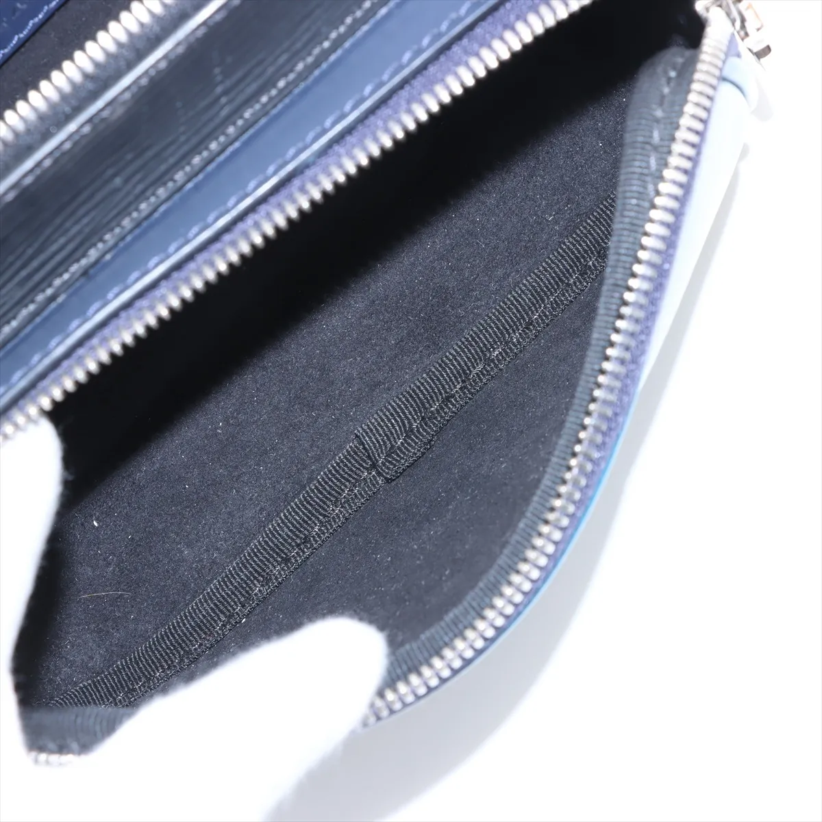 Epi x Monogram Bum Bag M53420 FO2167 Navy — view 7