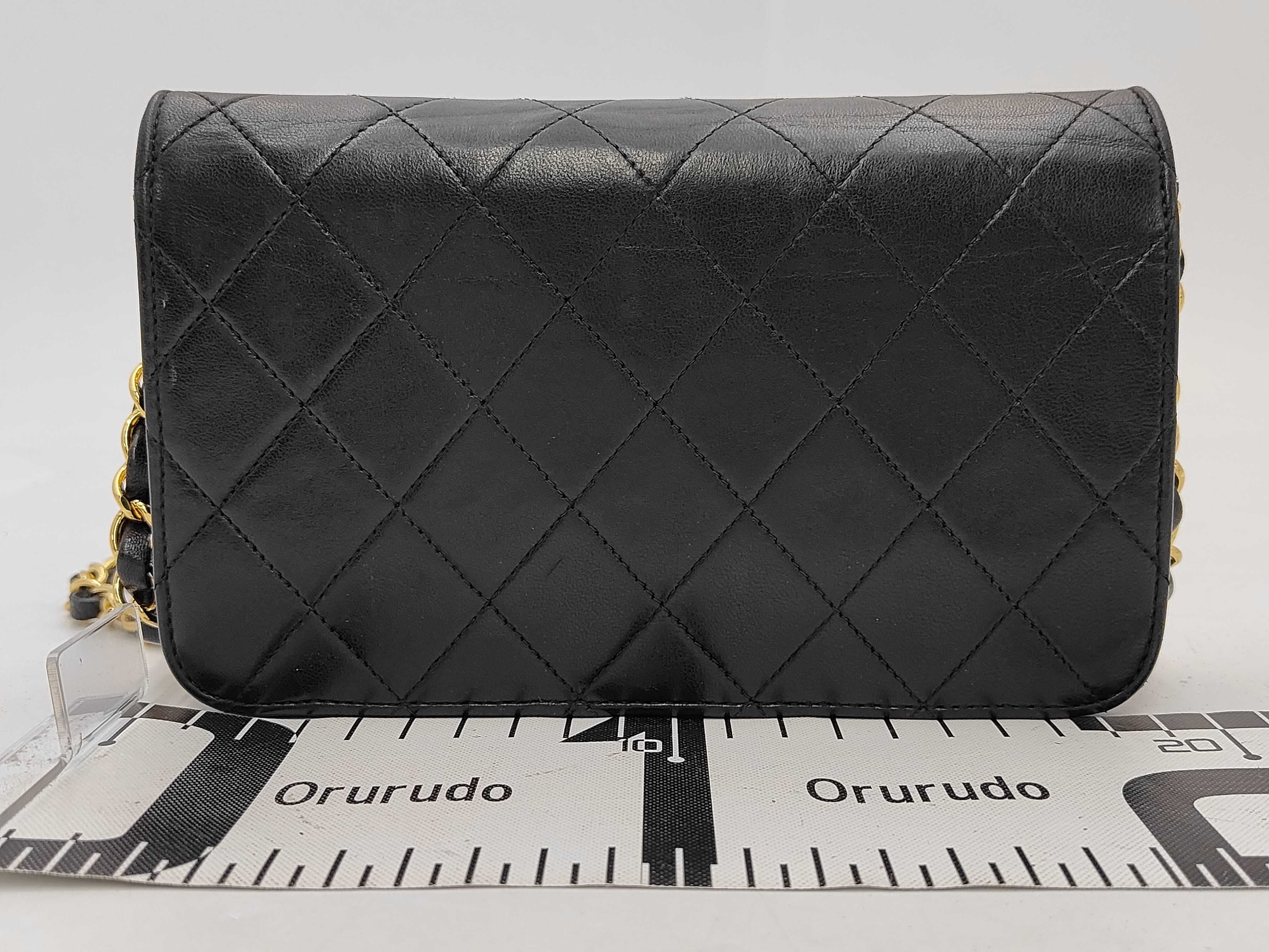 Matelassé Full Flap Shoulder Bag (Black) — view 2