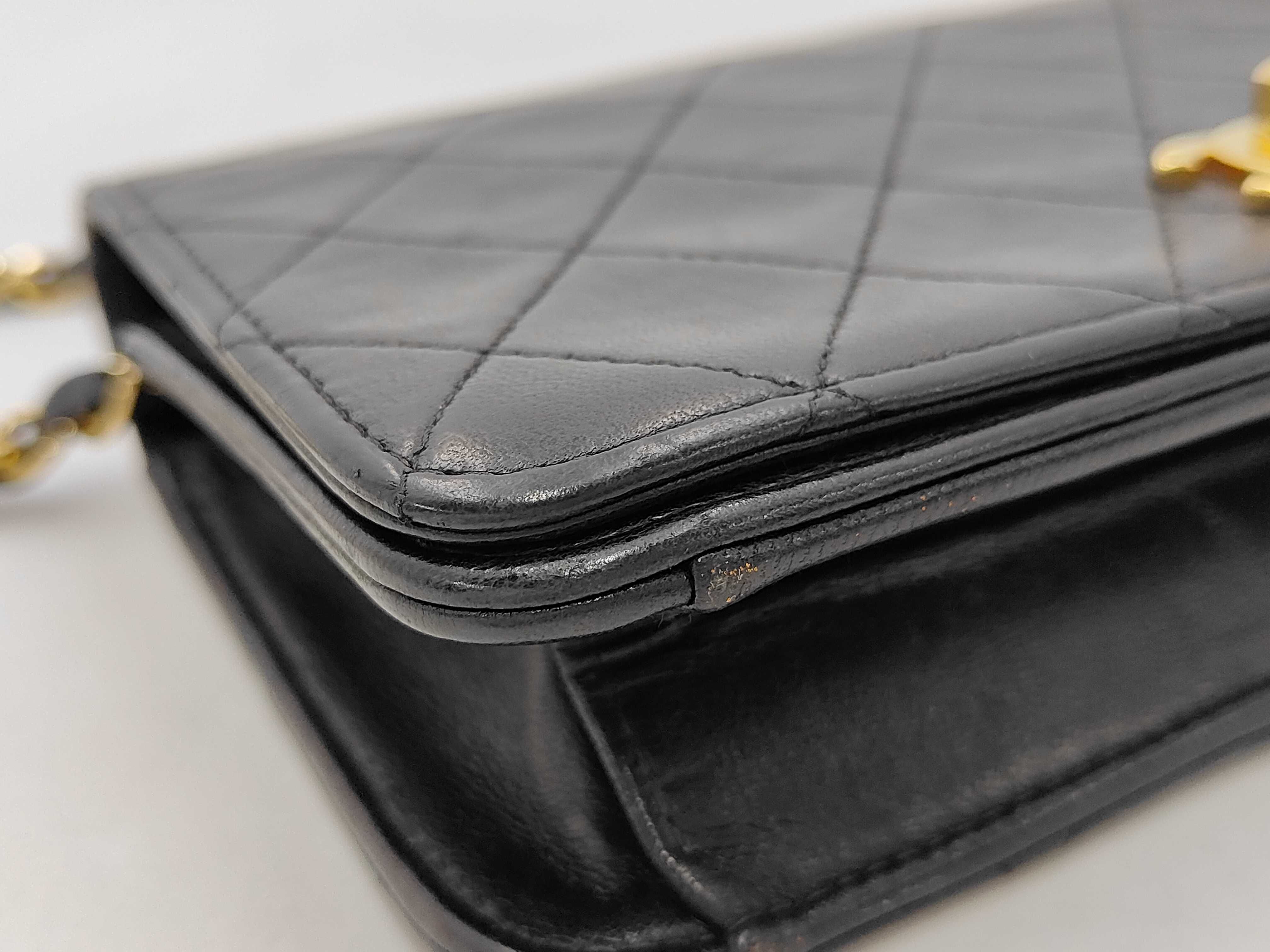 Matelassé Full Flap Shoulder Bag (Black) — view 6
