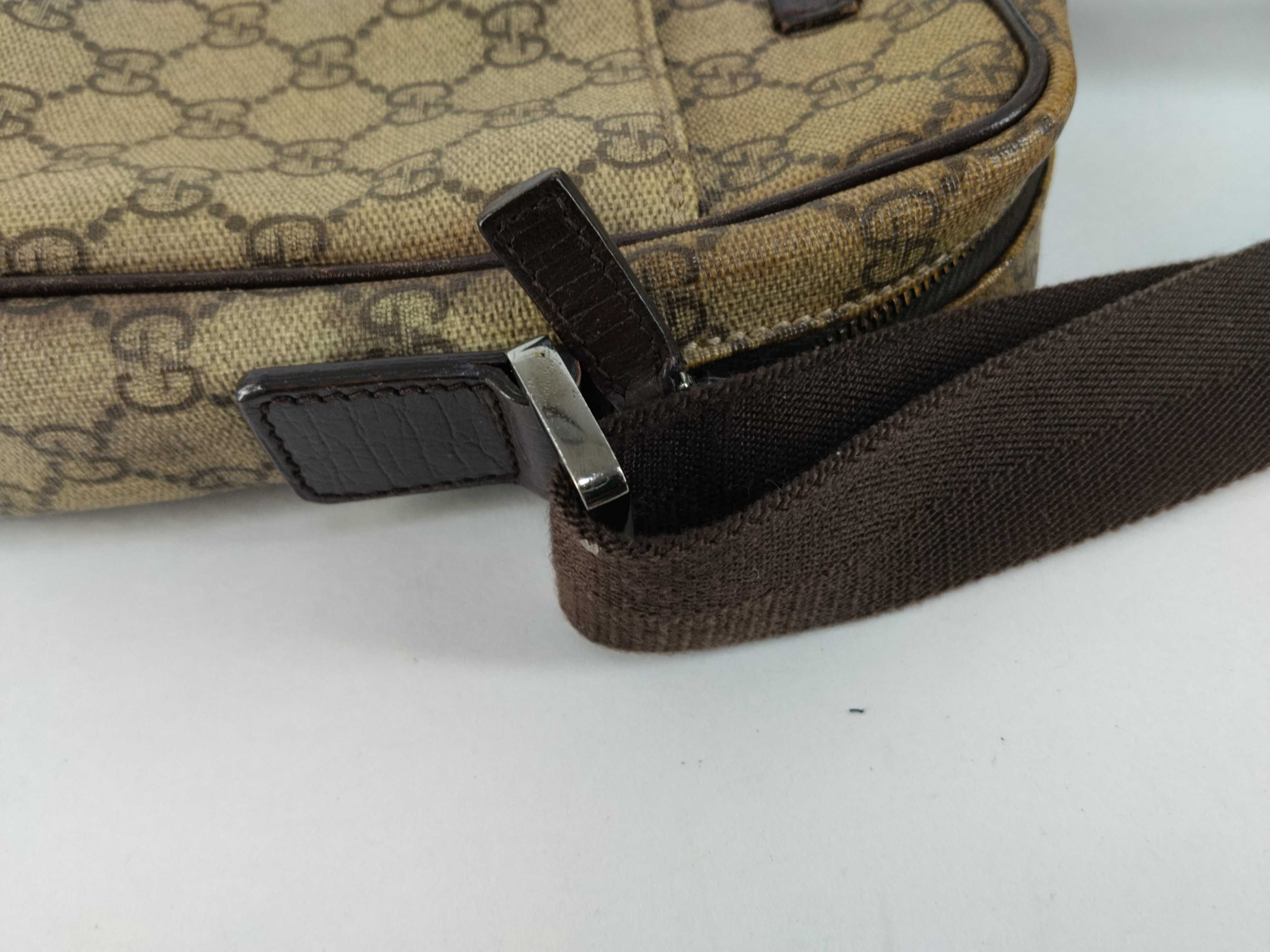 GG Canvas Shoulder Bag — view 5