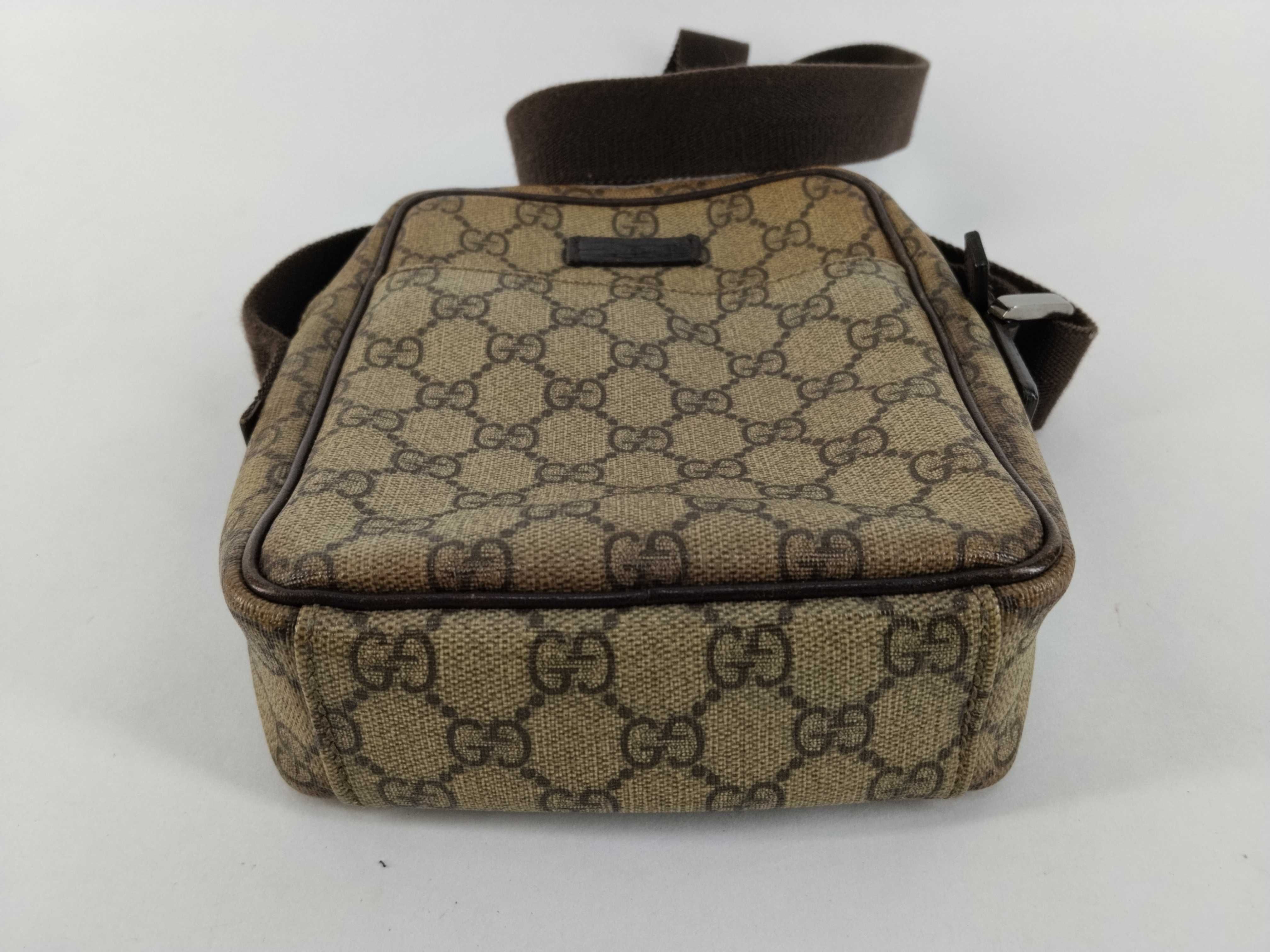 GG Canvas Shoulder Bag — view 7