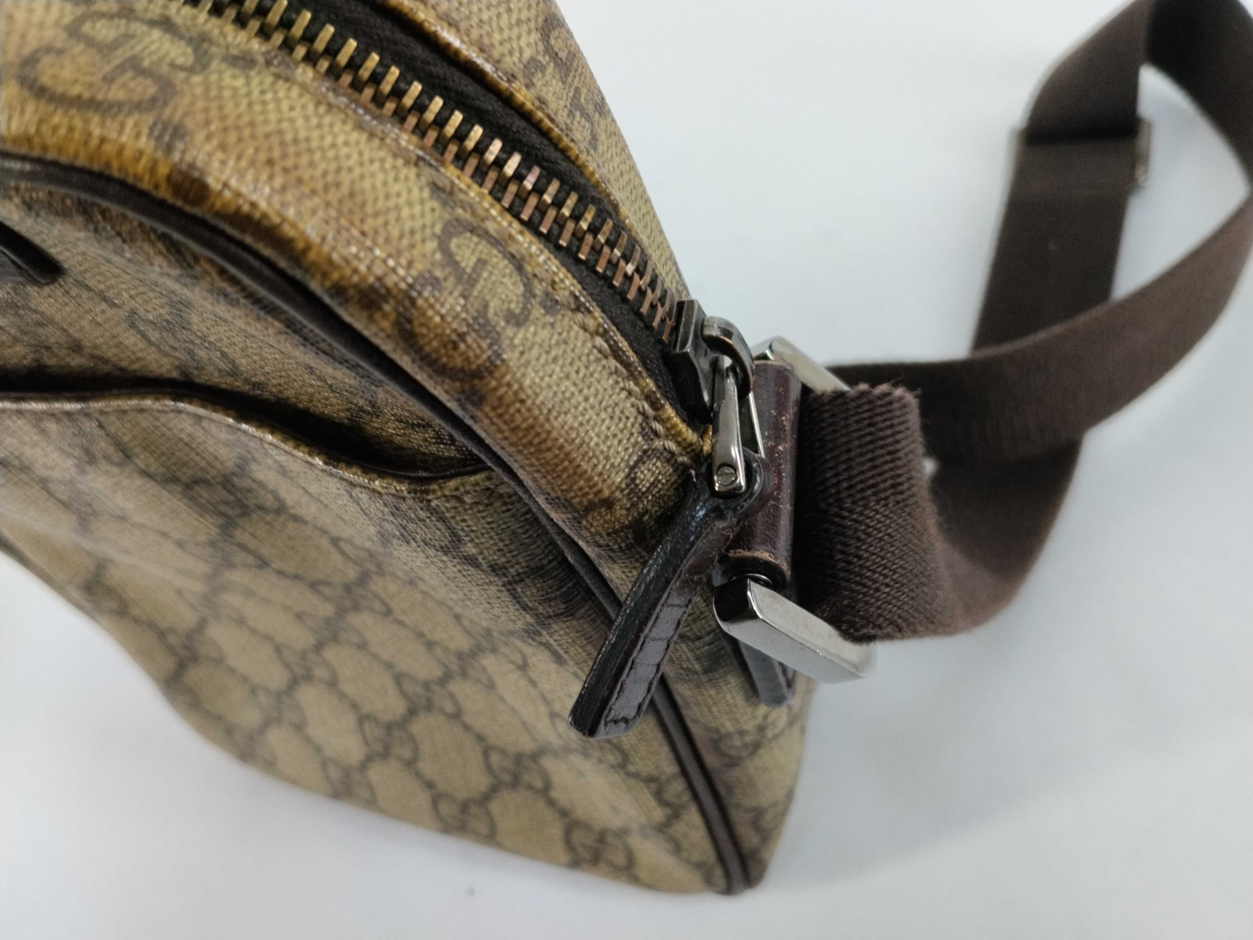 GG Canvas Shoulder Bag — view 8