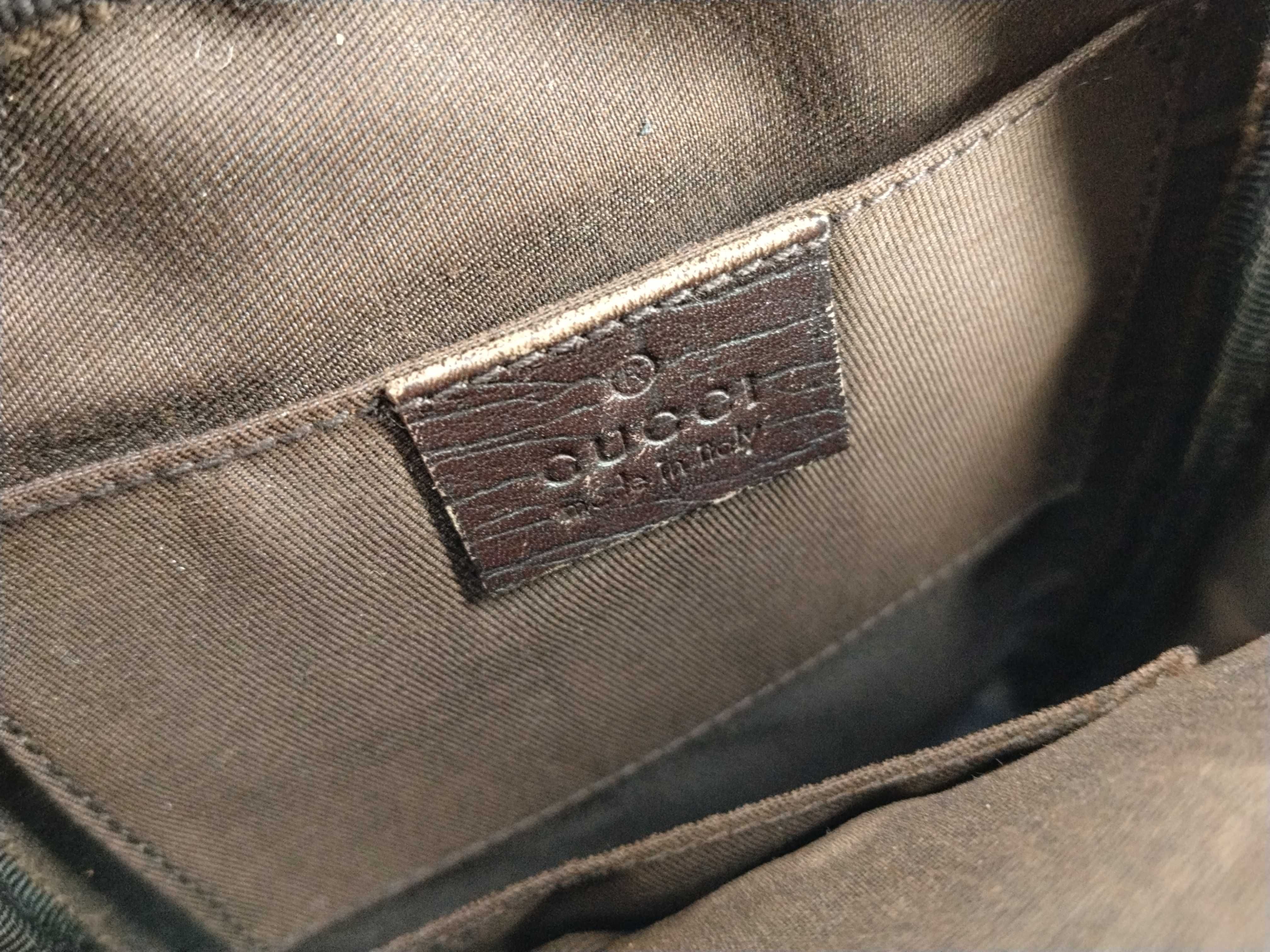 GG Canvas Shoulder Bag — view 10