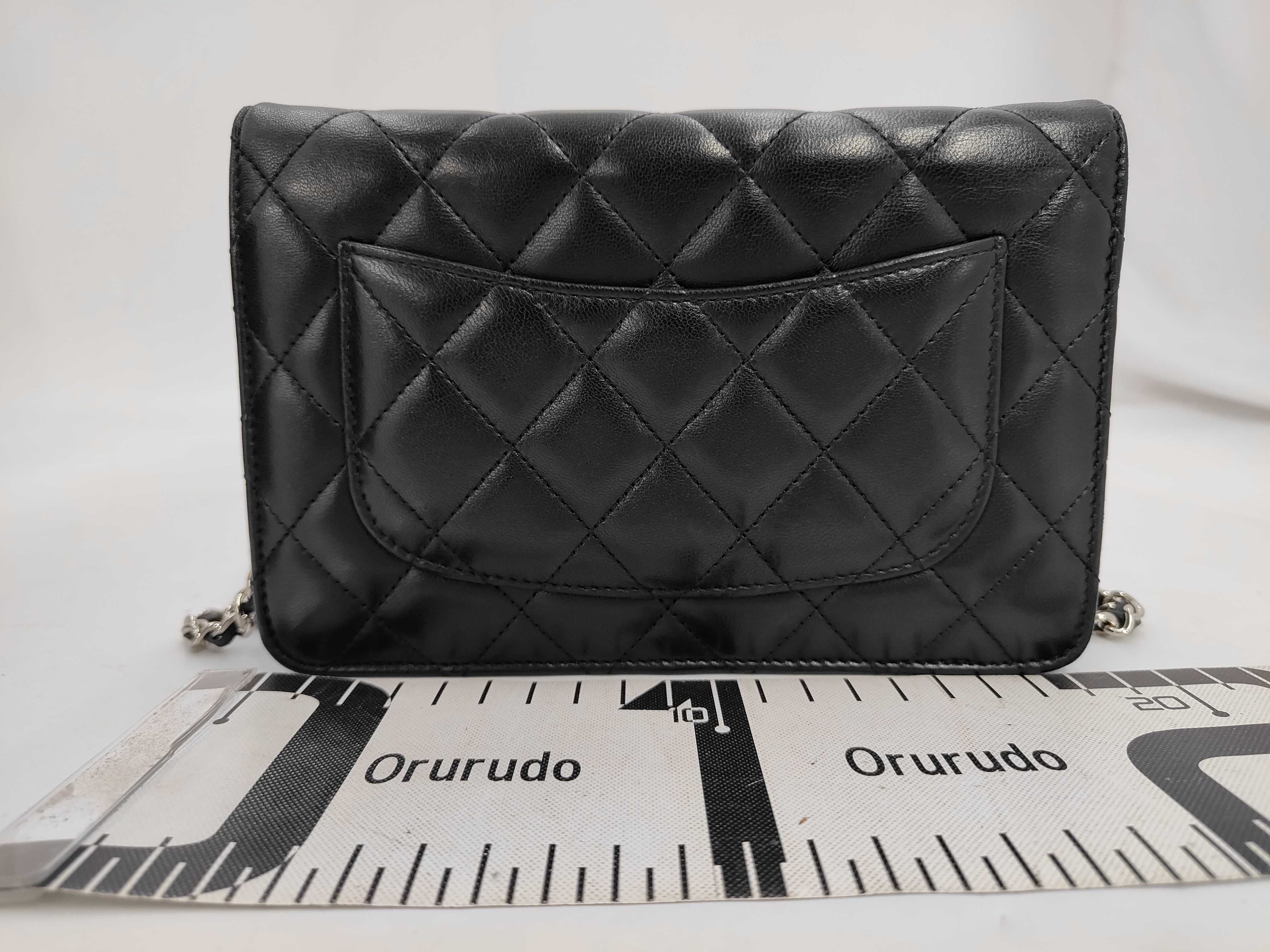 Lambskin Matelassé Chain Wallet, Black with Silver Hardware, Serial Number 22 Series, Shoulder Bag — view 2
