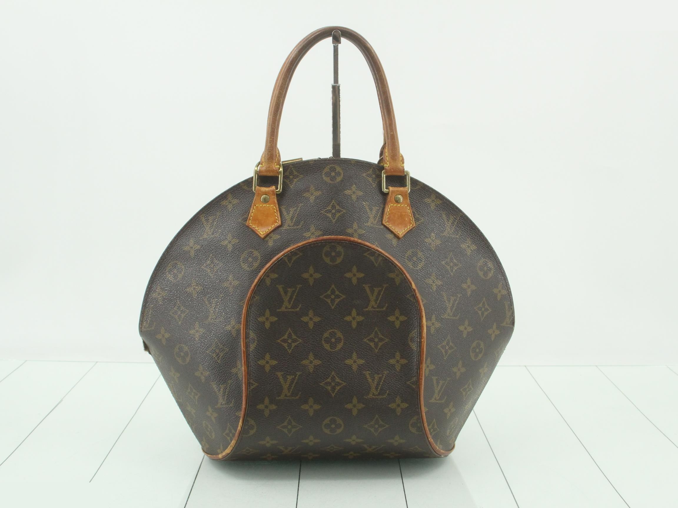 handbag — view 2