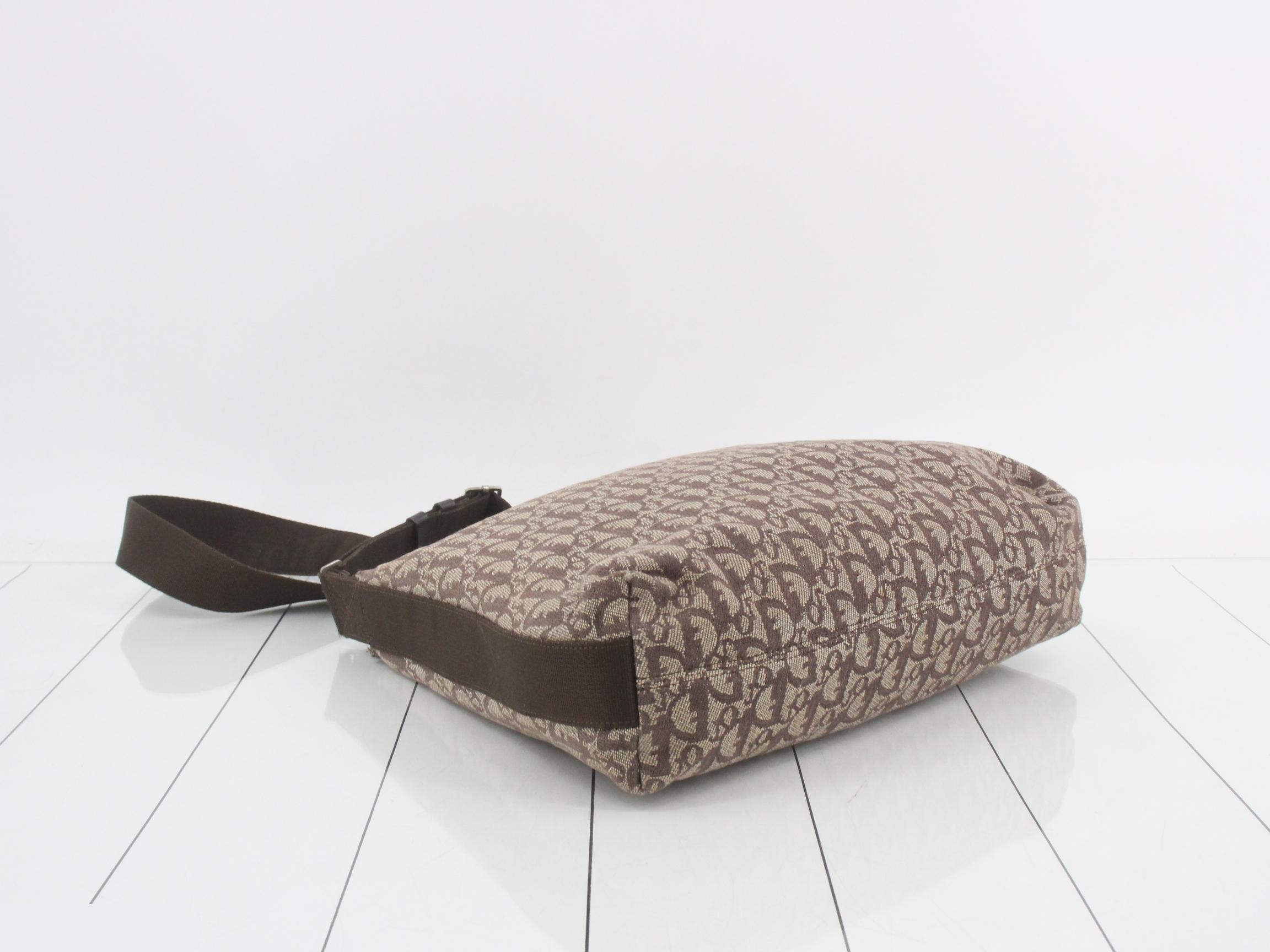 Trotter (bag) - Shoulder bag — view 5