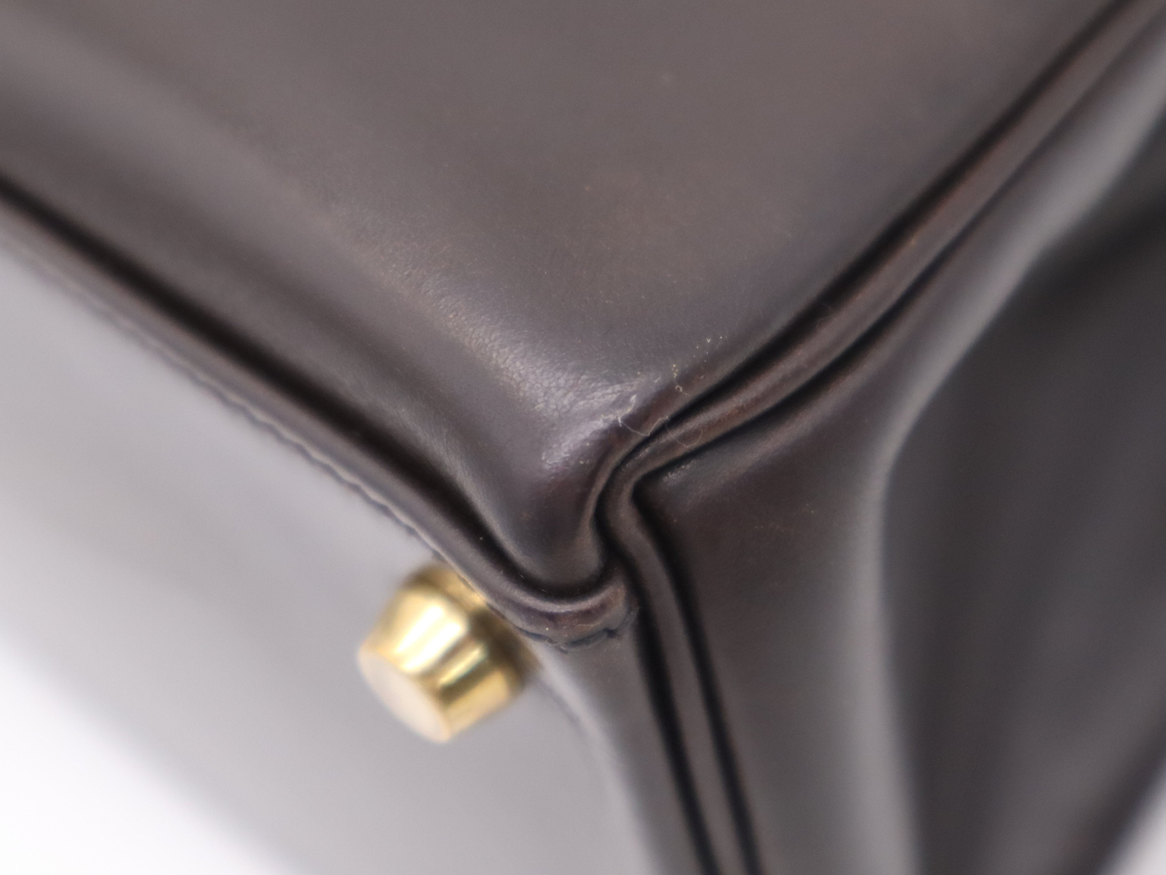 Leather Kelly 32 2-way Handbag, Dark Brown, Gold Hardware, Shoulder Strap, 2 Keys, Clochette Included, W Stamp, 1993 Handbag — view 10
