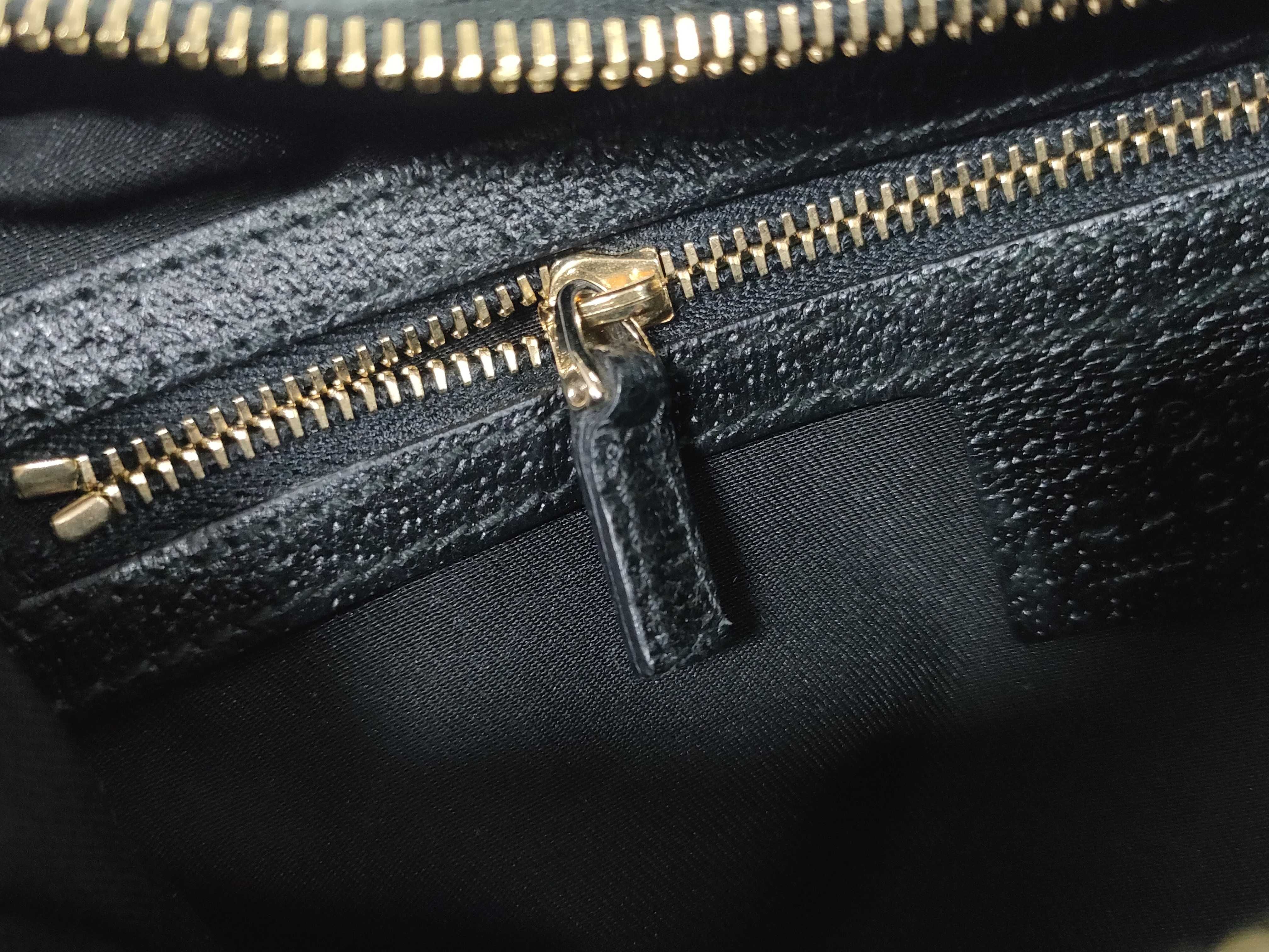 GG Canvas One-Shoulder Bag 154395 — view 12