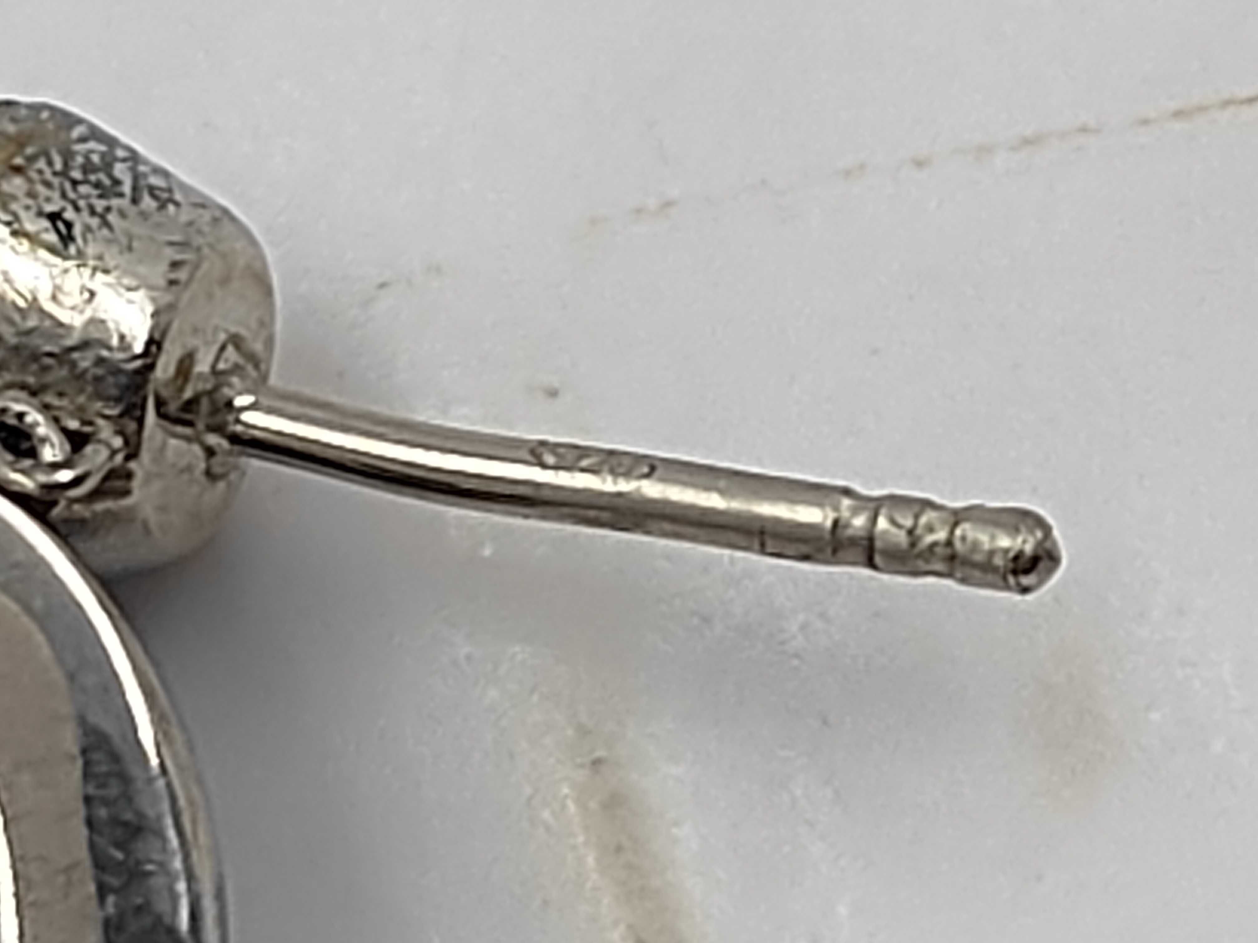single earring, lion drop, 925 sterling silver engraved. — view 9