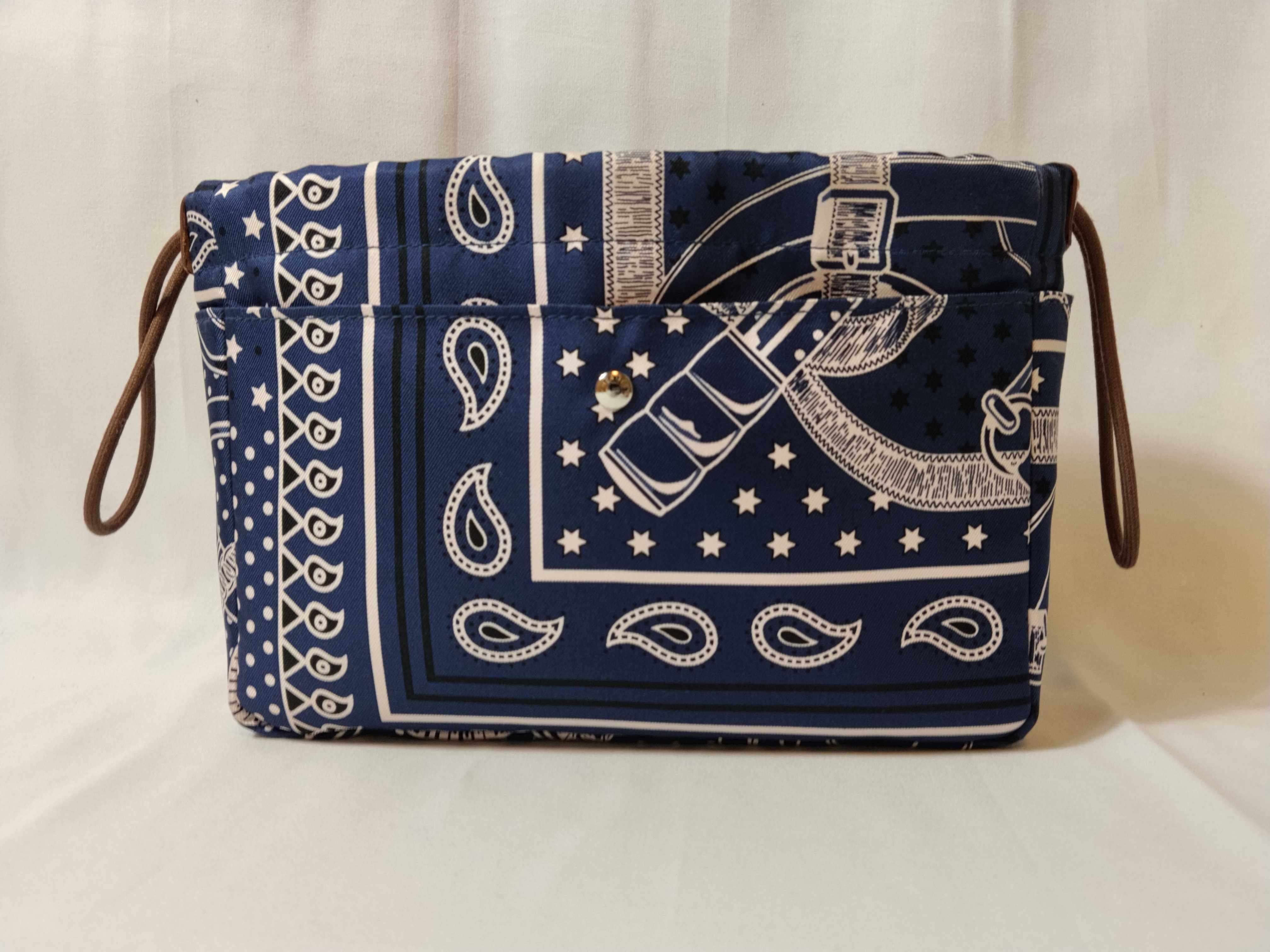 pouch