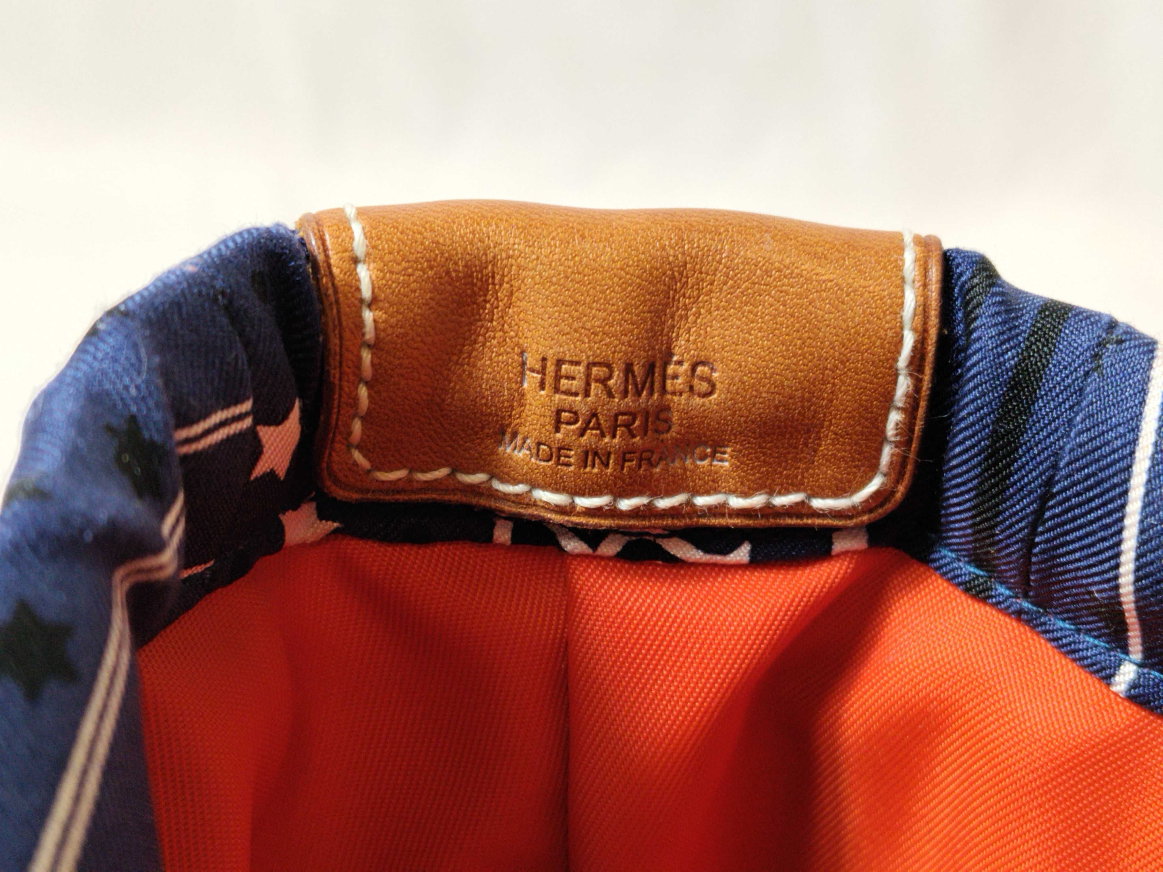 pouch — view 8