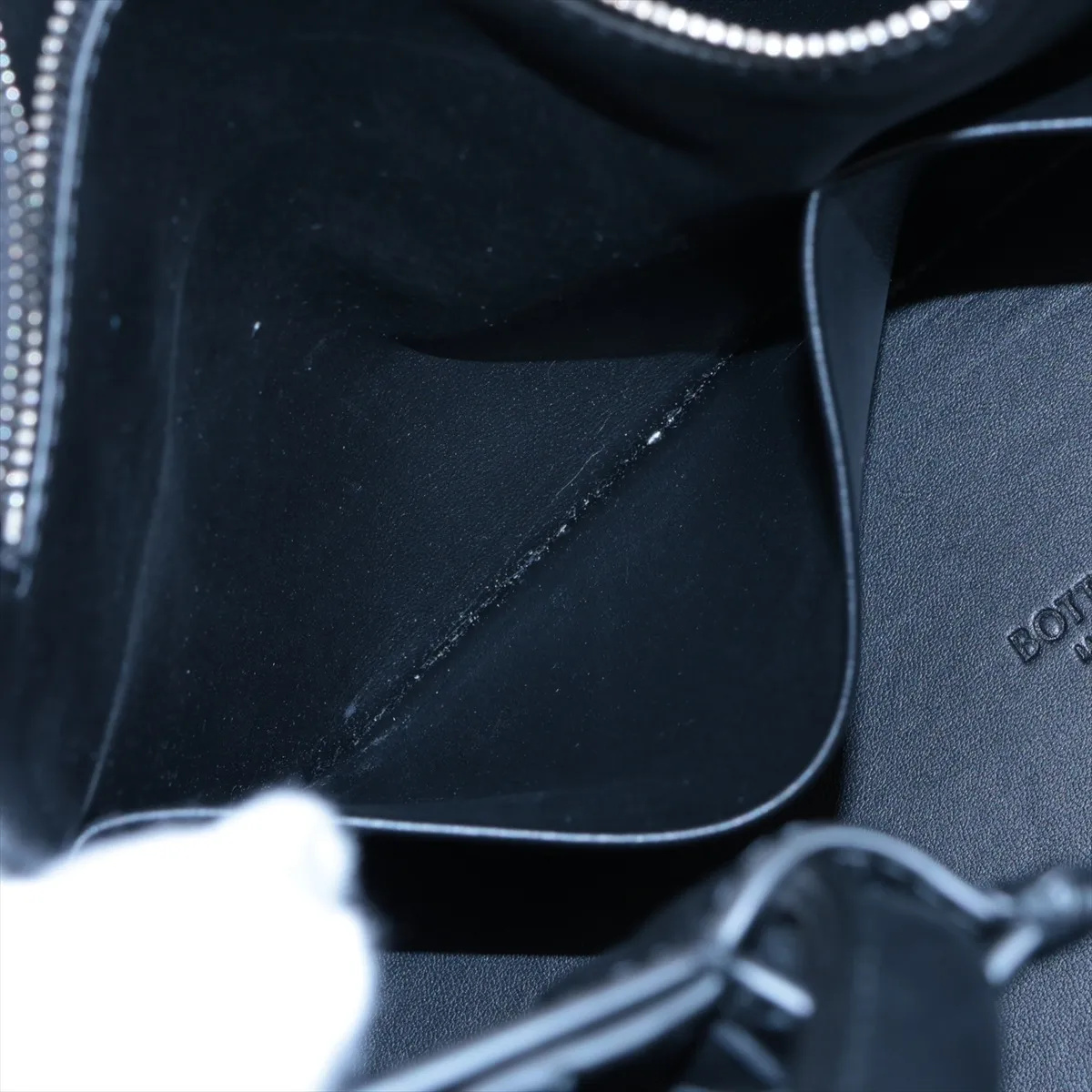 Intrecciato Medium Andiamo Leather 2WAY Handbag Black — view 11