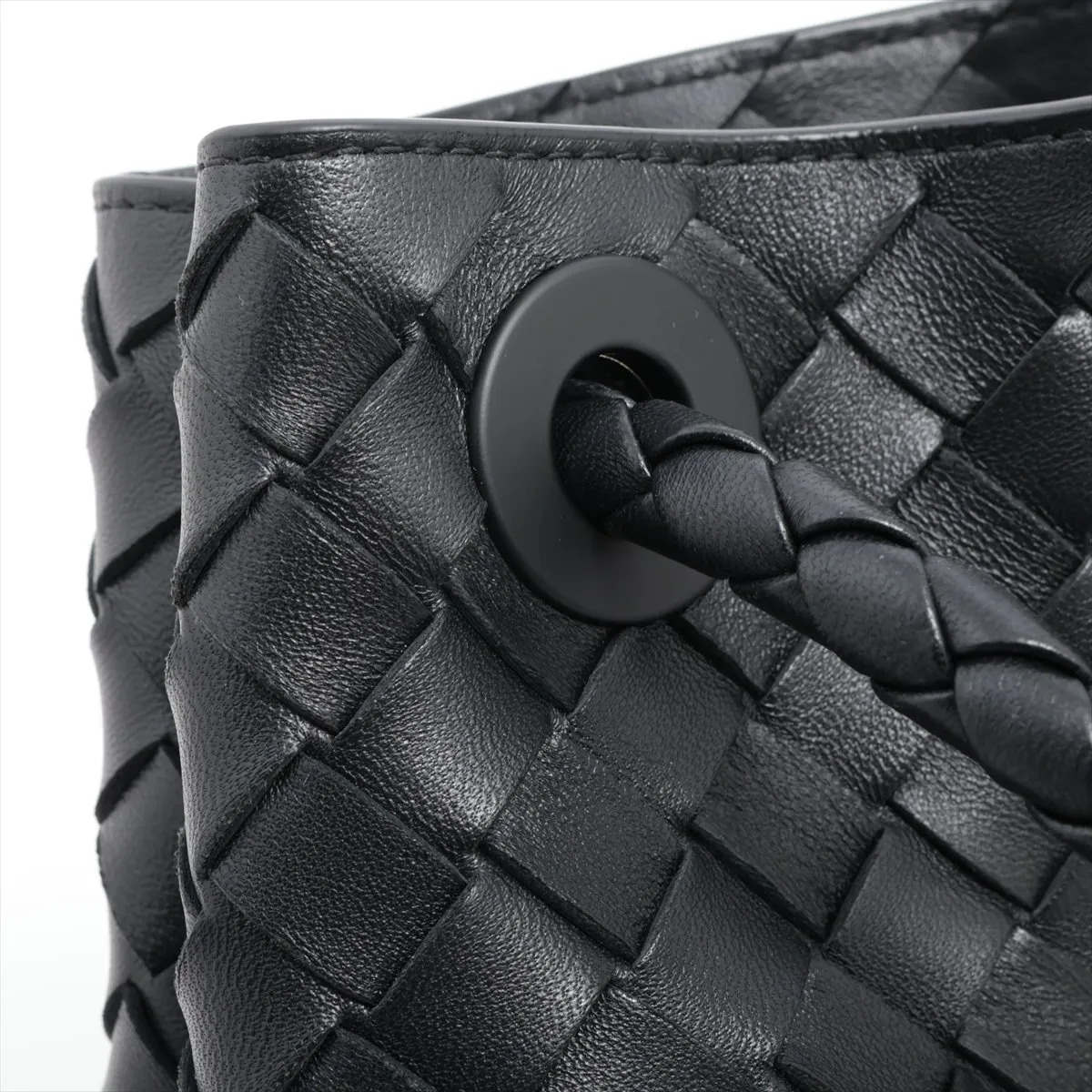 Intrecciato Medium Andiamo Leather 2WAY Handbag Black — view 14
