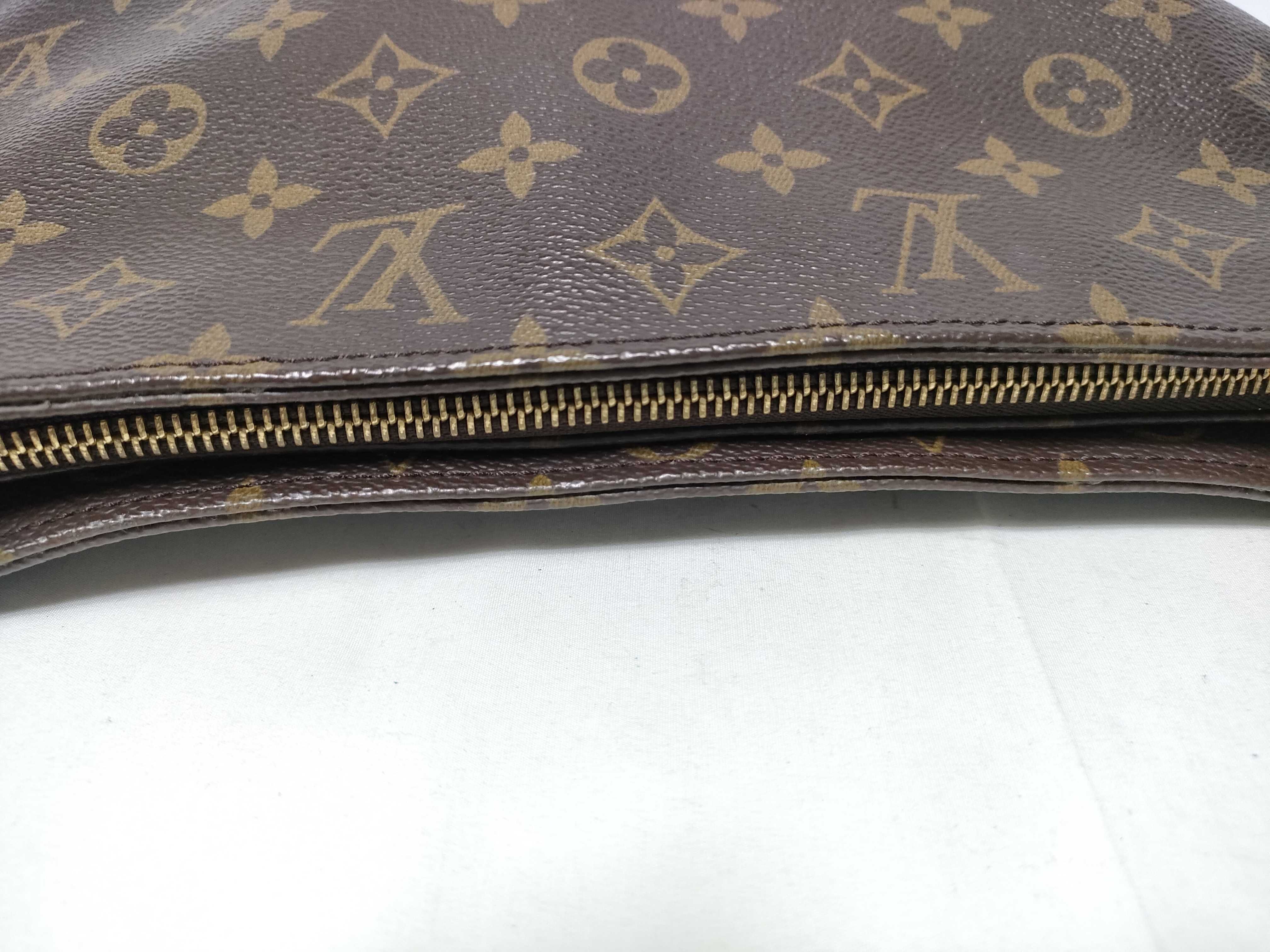 Looping Shoulder Bag Handbag Monogram — view 11