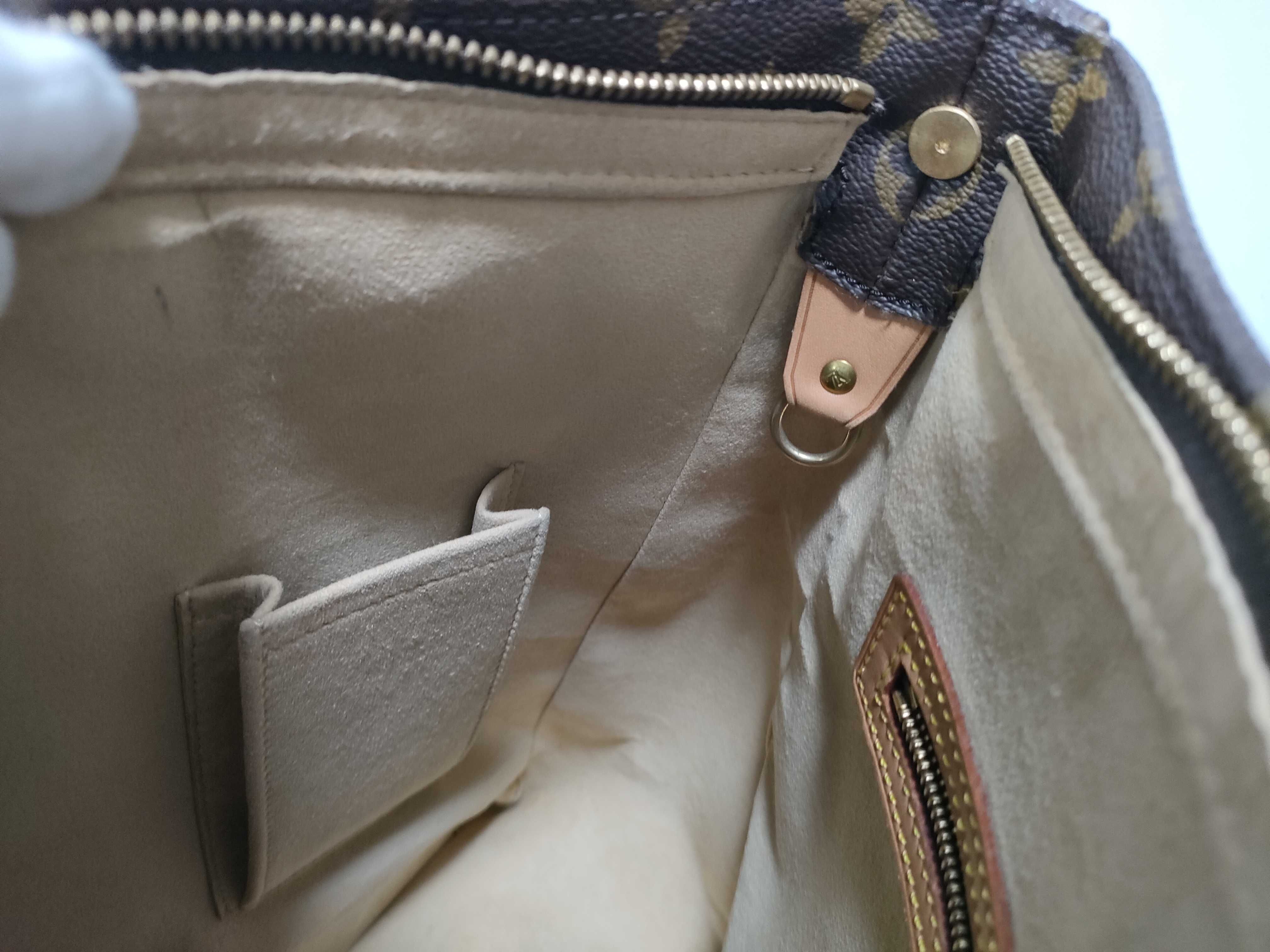 Looping Shoulder Bag Handbag Monogram — view 12
