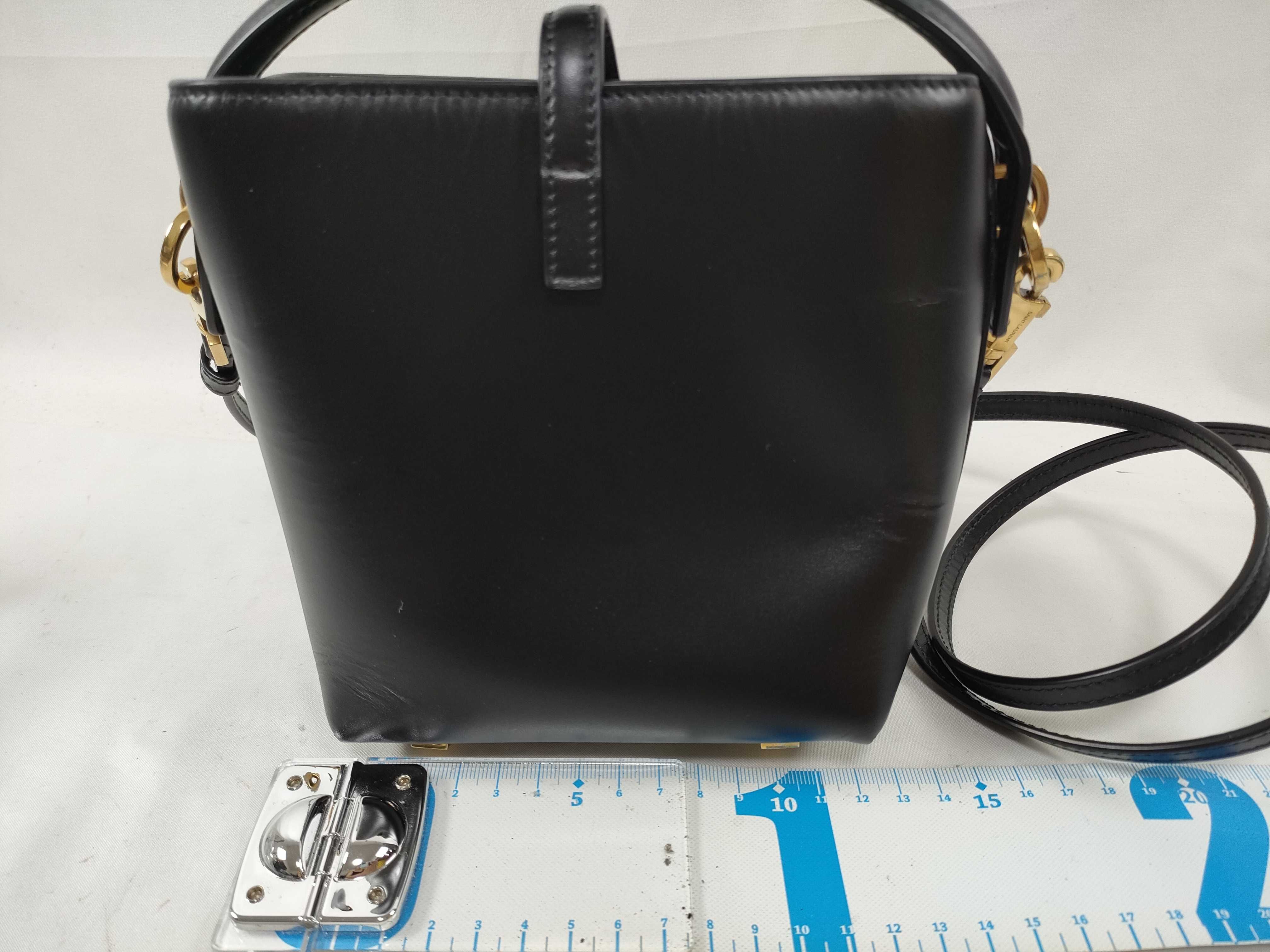 LE 37 2-Way Shoulder Bag, Leather, Black, Gold Hardware, Shoulder Strap, Handbag — view 2