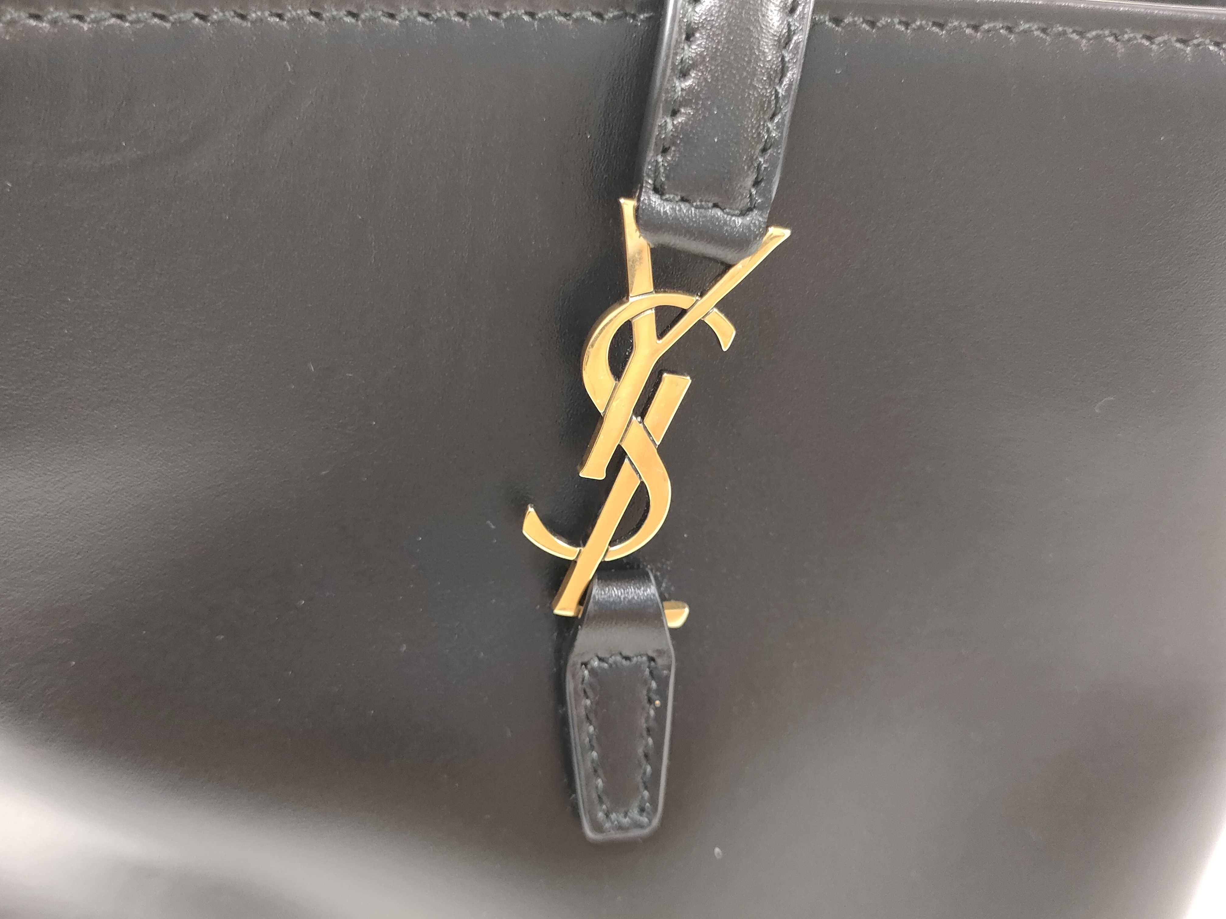 LE 37 2-Way Shoulder Bag, Leather, Black, Gold Hardware, Shoulder Strap, Handbag — view 10