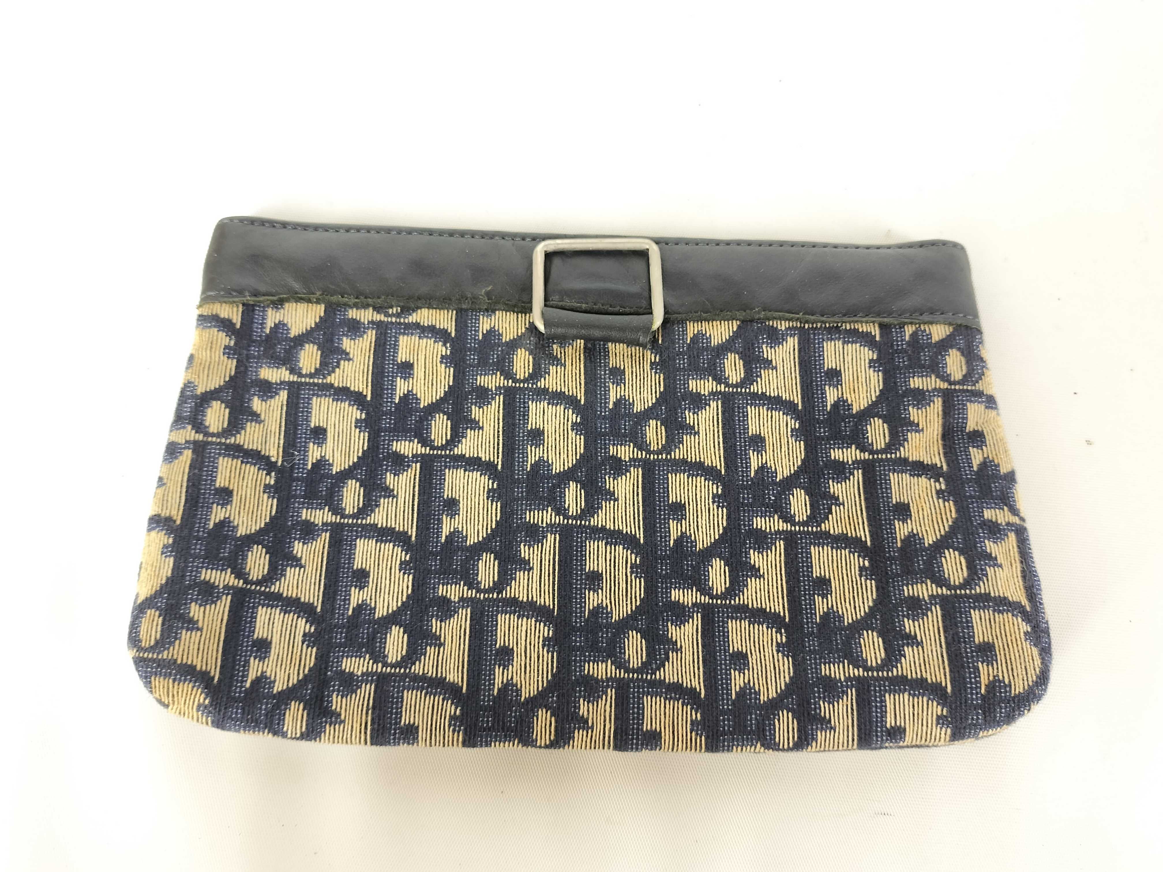 Trotter Pouch