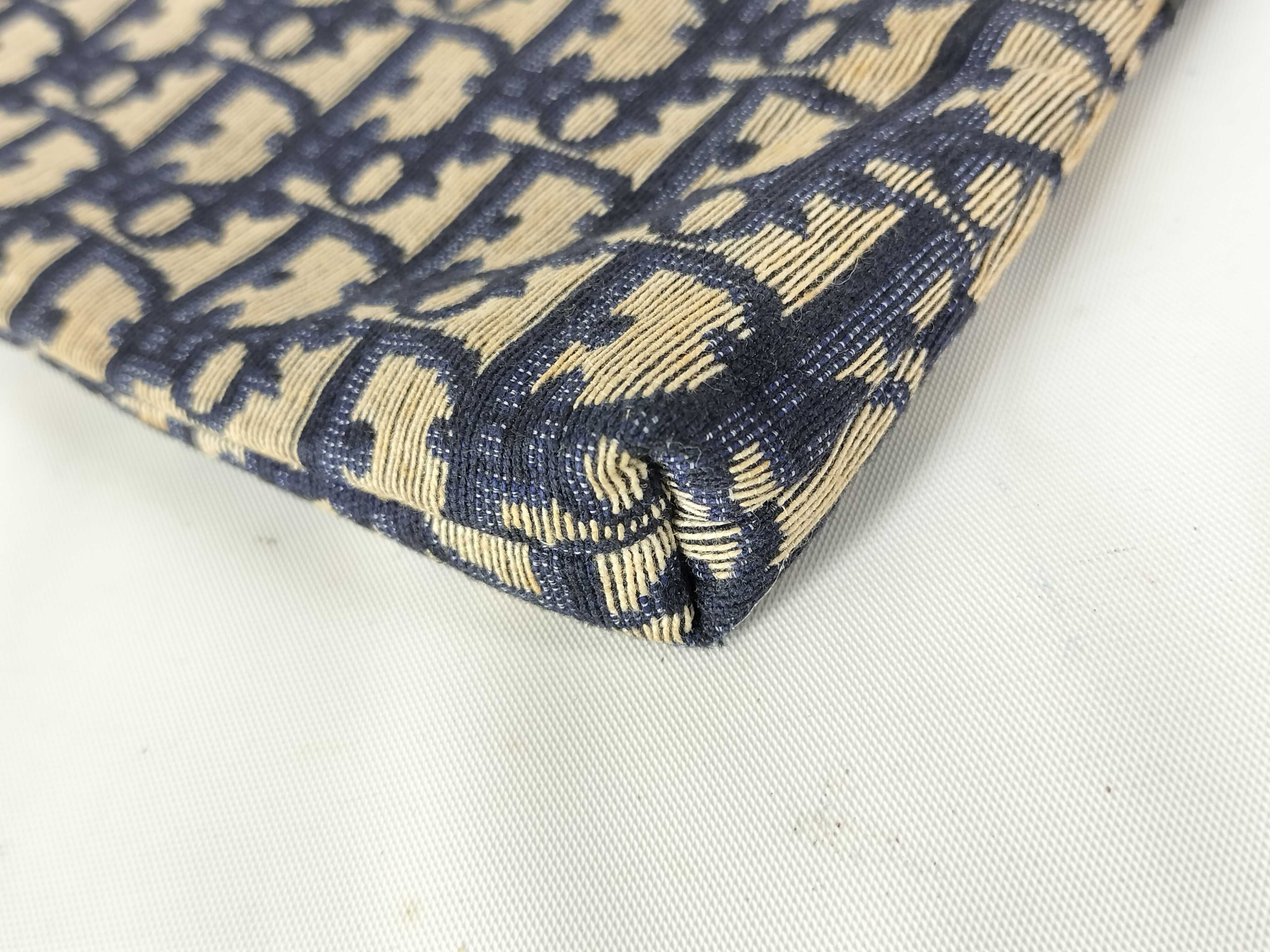 Trotter Pouch — view 2