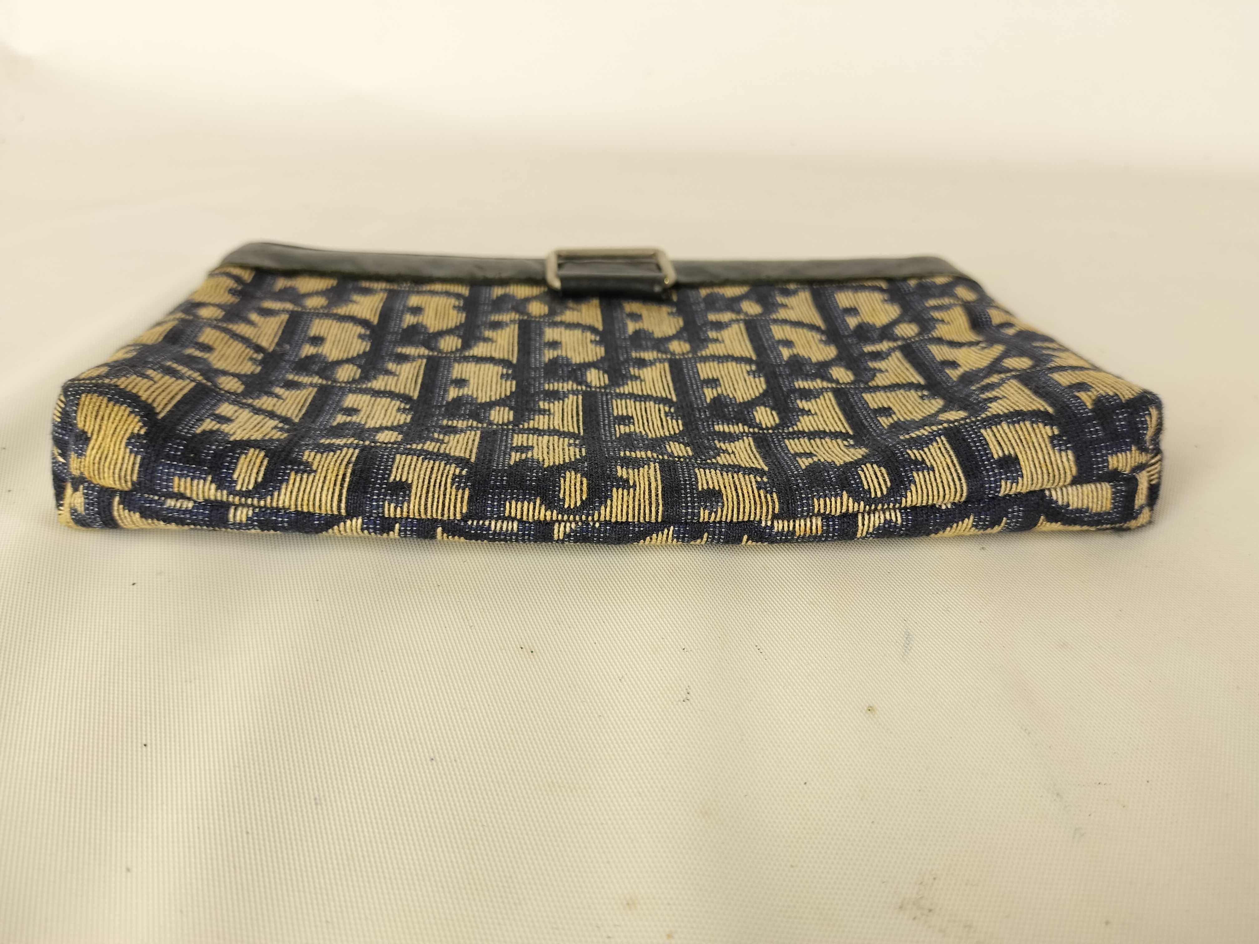 Trotter Pouch — view 3
