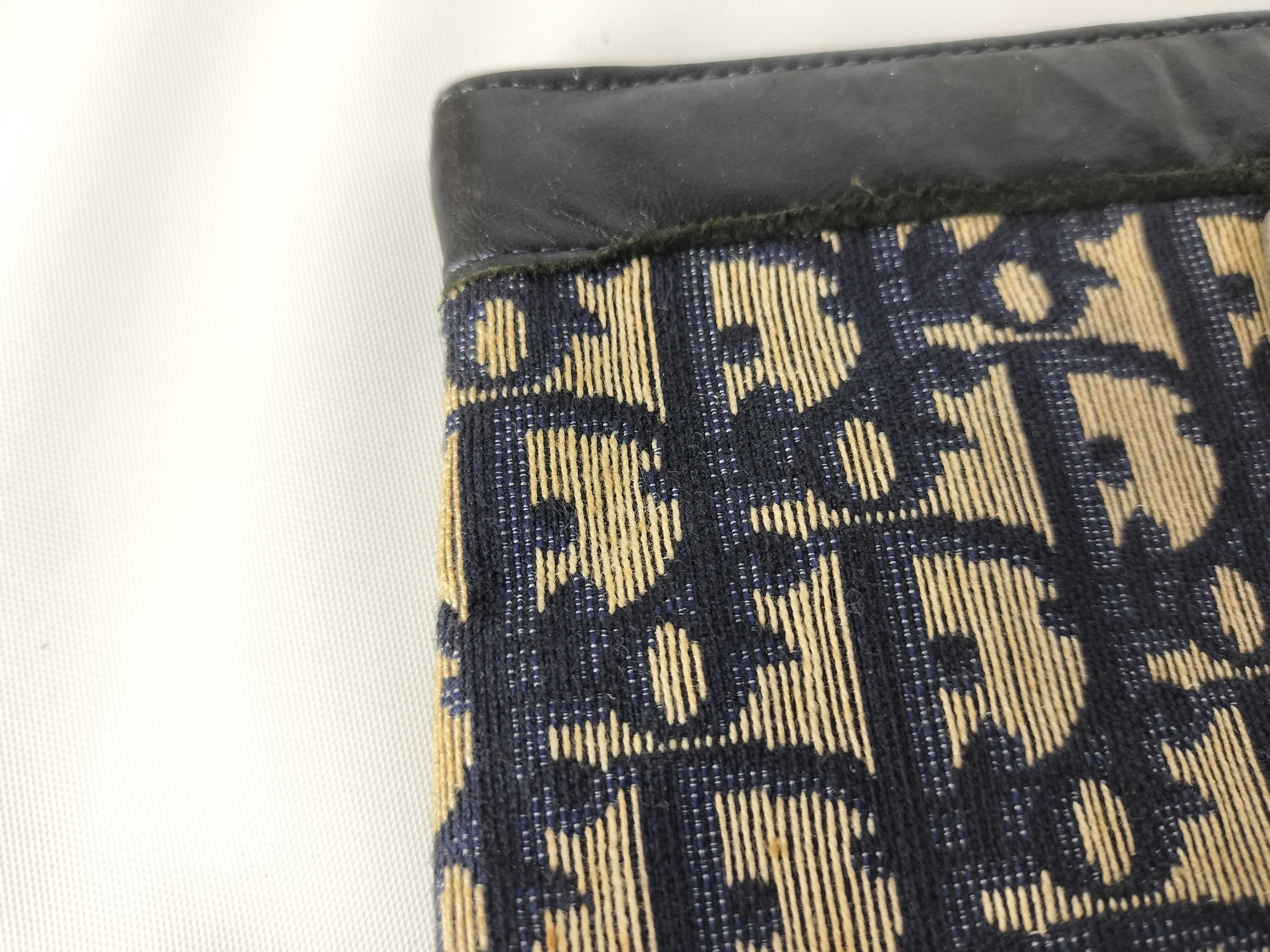 Trotter Pouch — view 9