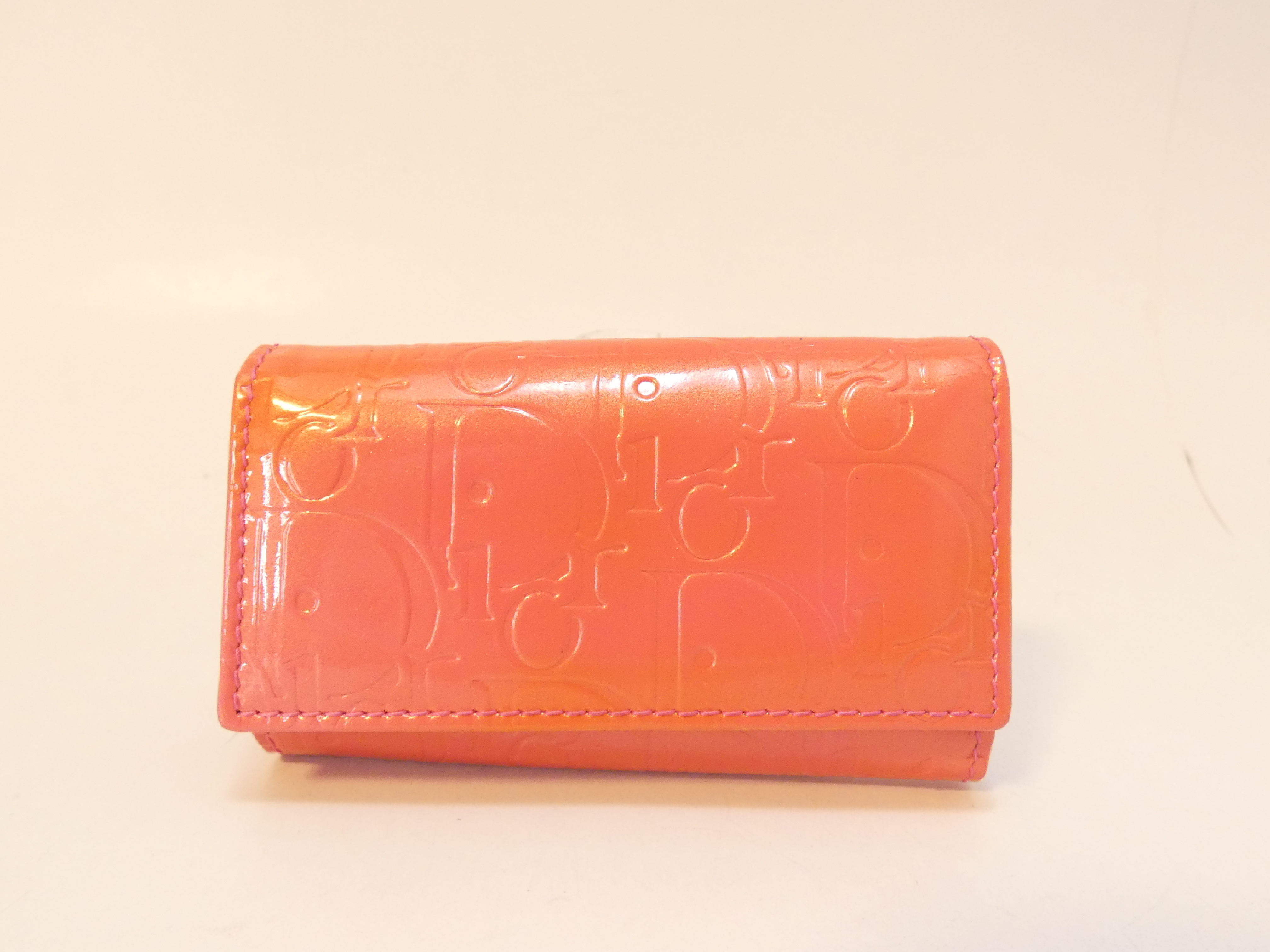 Trotter Embossed Patent Key Case/Keychain
