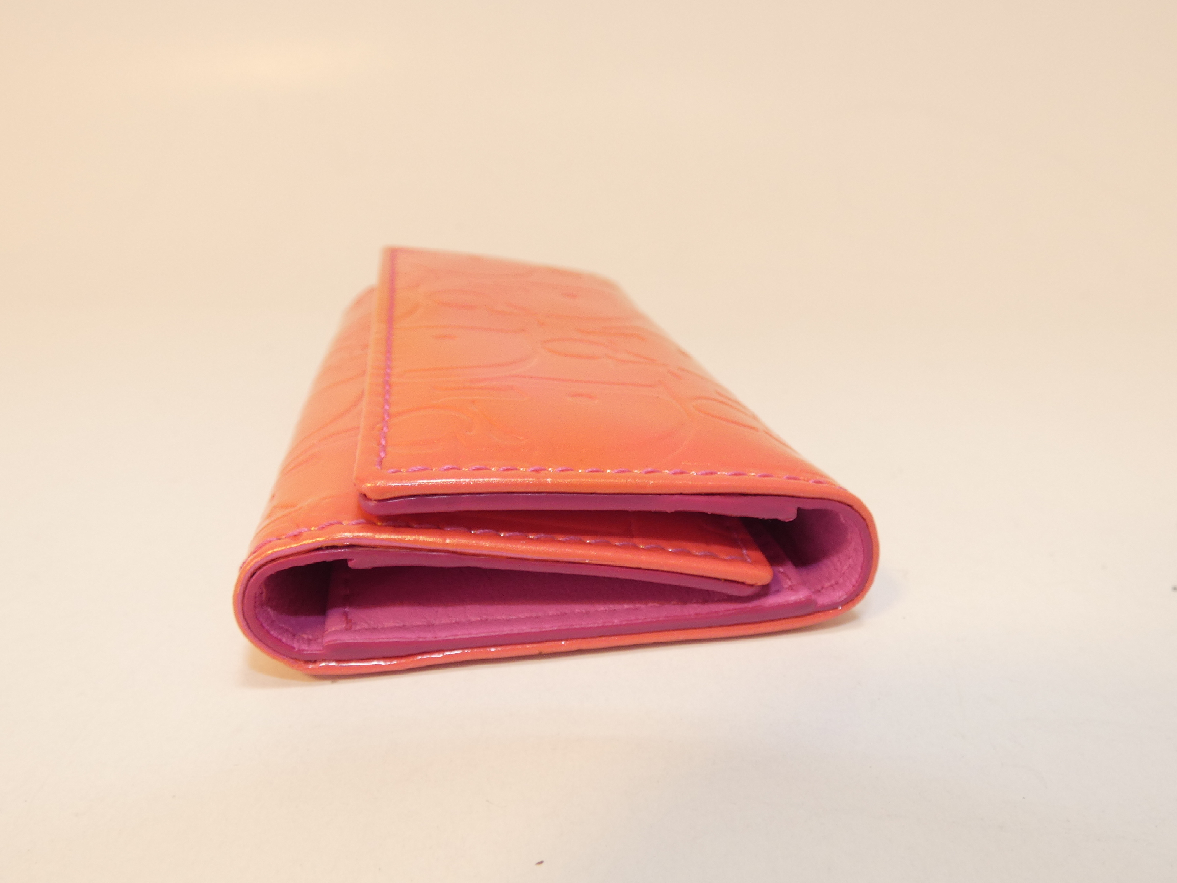 Trotter Embossed Patent Key Case/Keychain — view 4