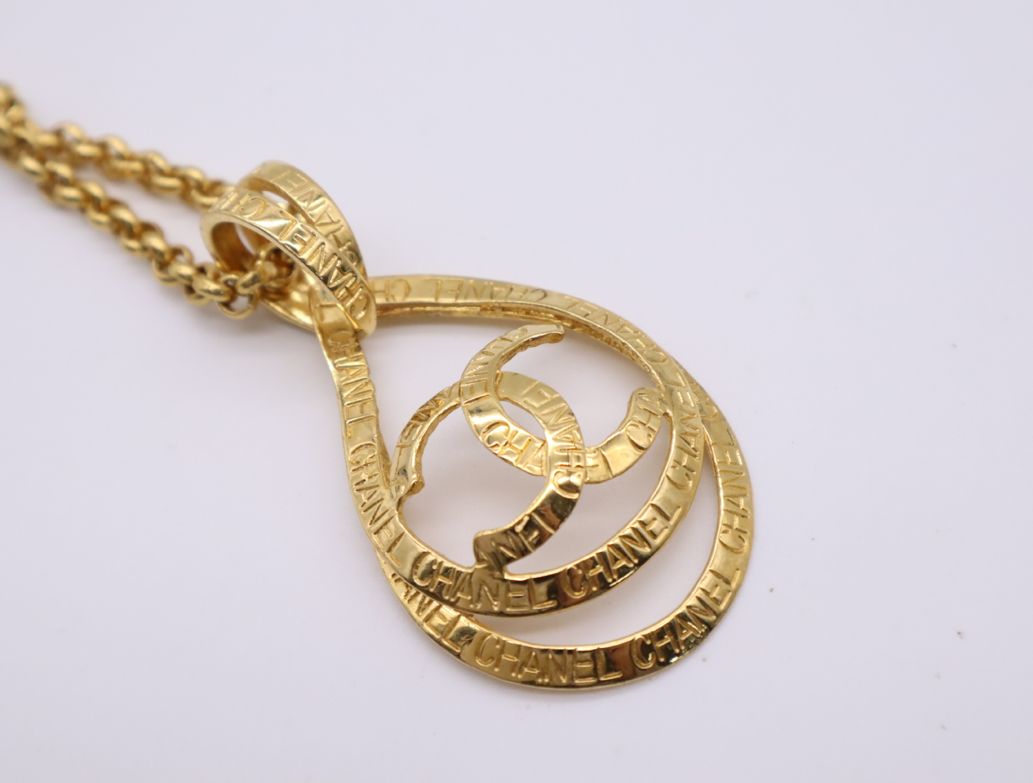 Metal Coco Mark Teardrop Motif Necklace 96P Necklace — view 3