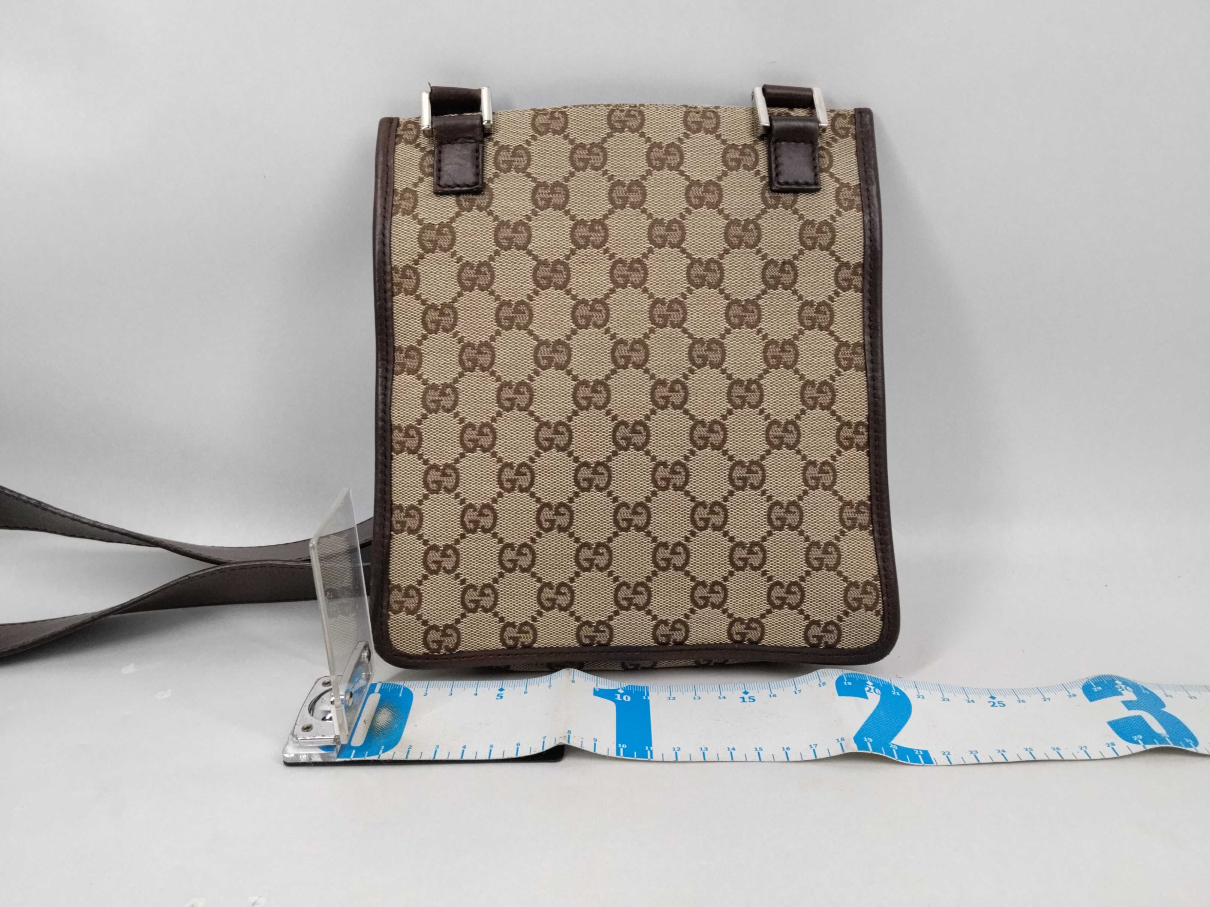 GG Canvas Shoulder Bag — view 2