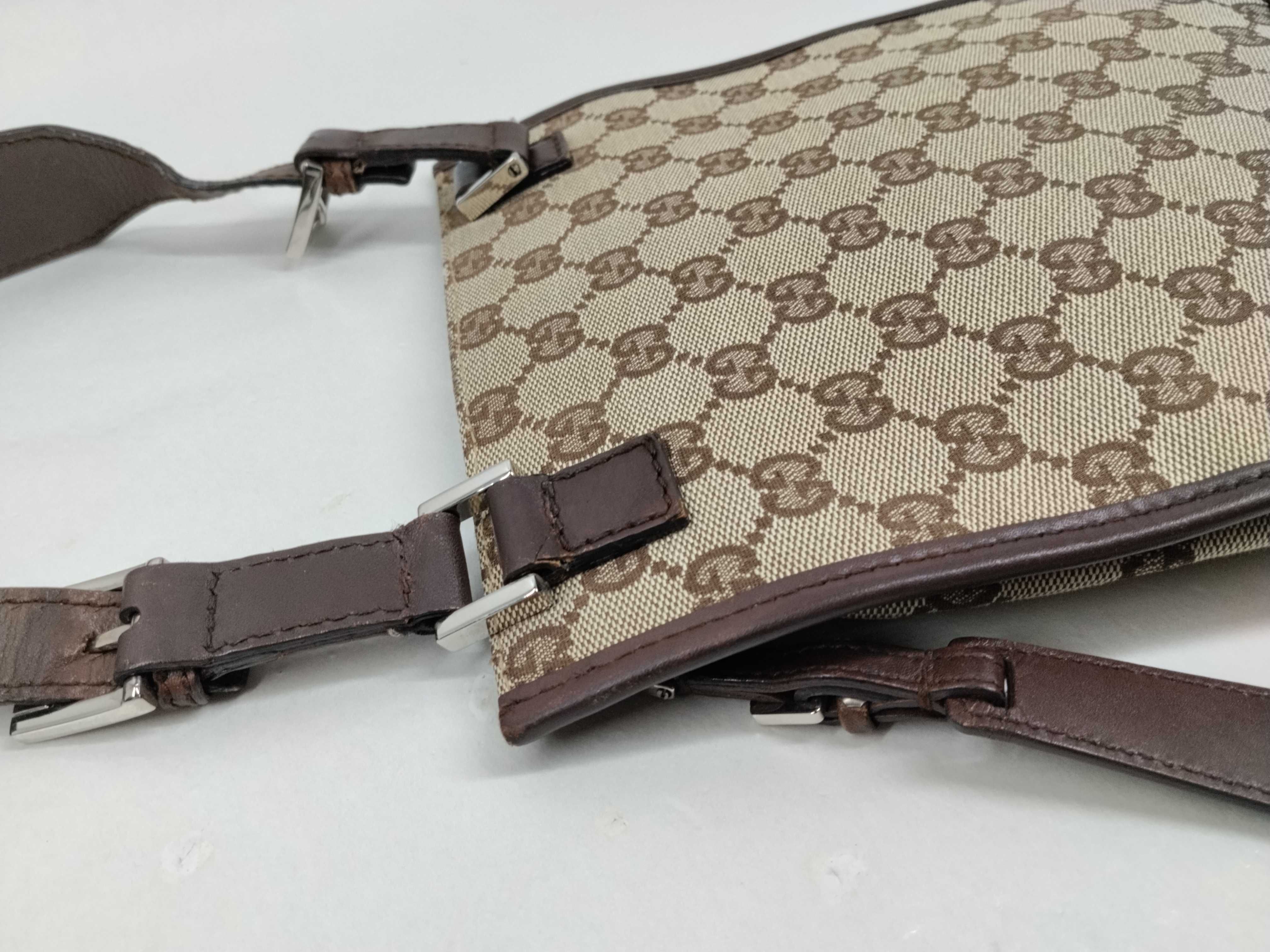 GG Canvas Shoulder Bag — view 5