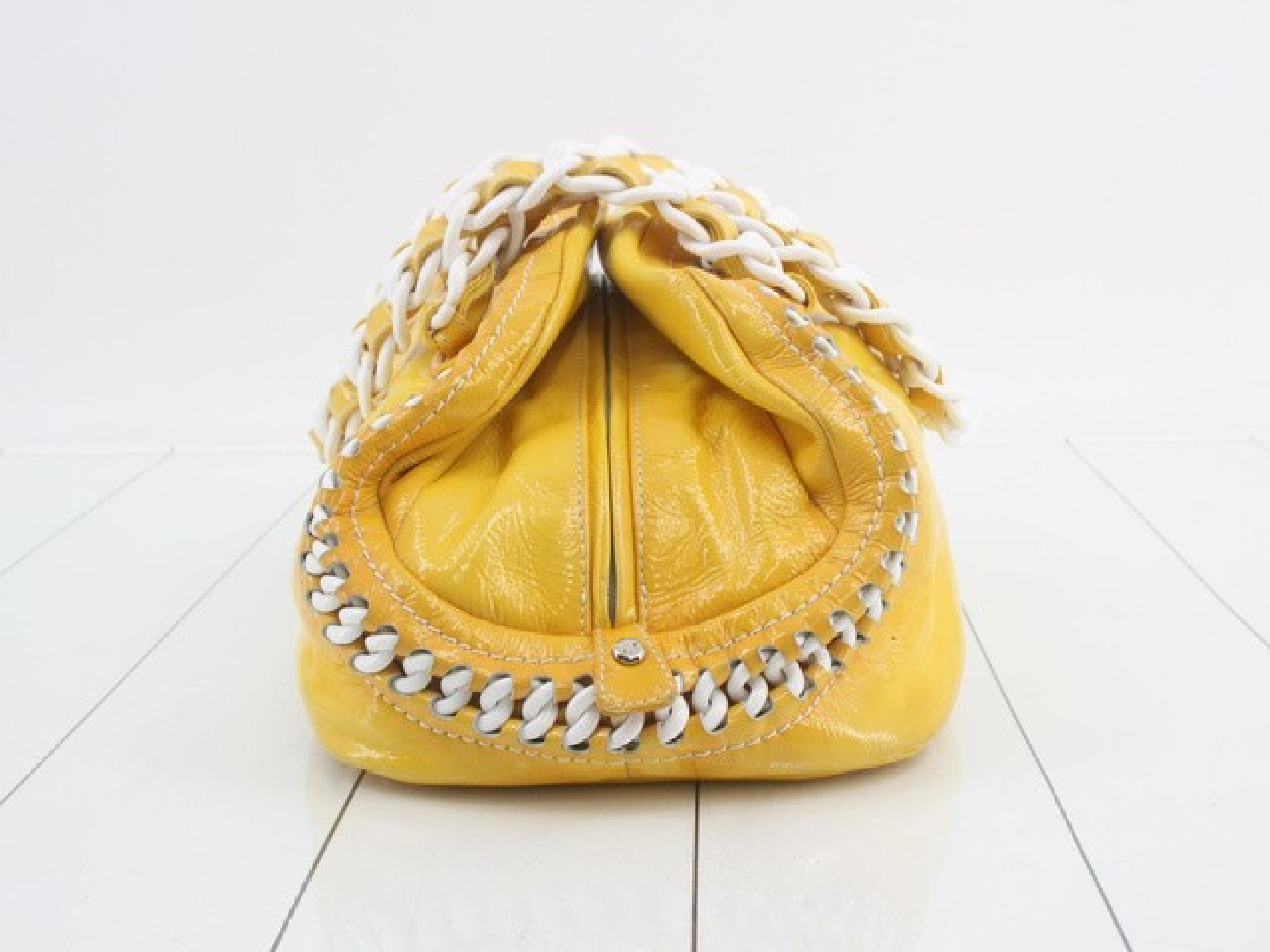 enamel Boston bag with plastic chain, serial number 12. — view 4