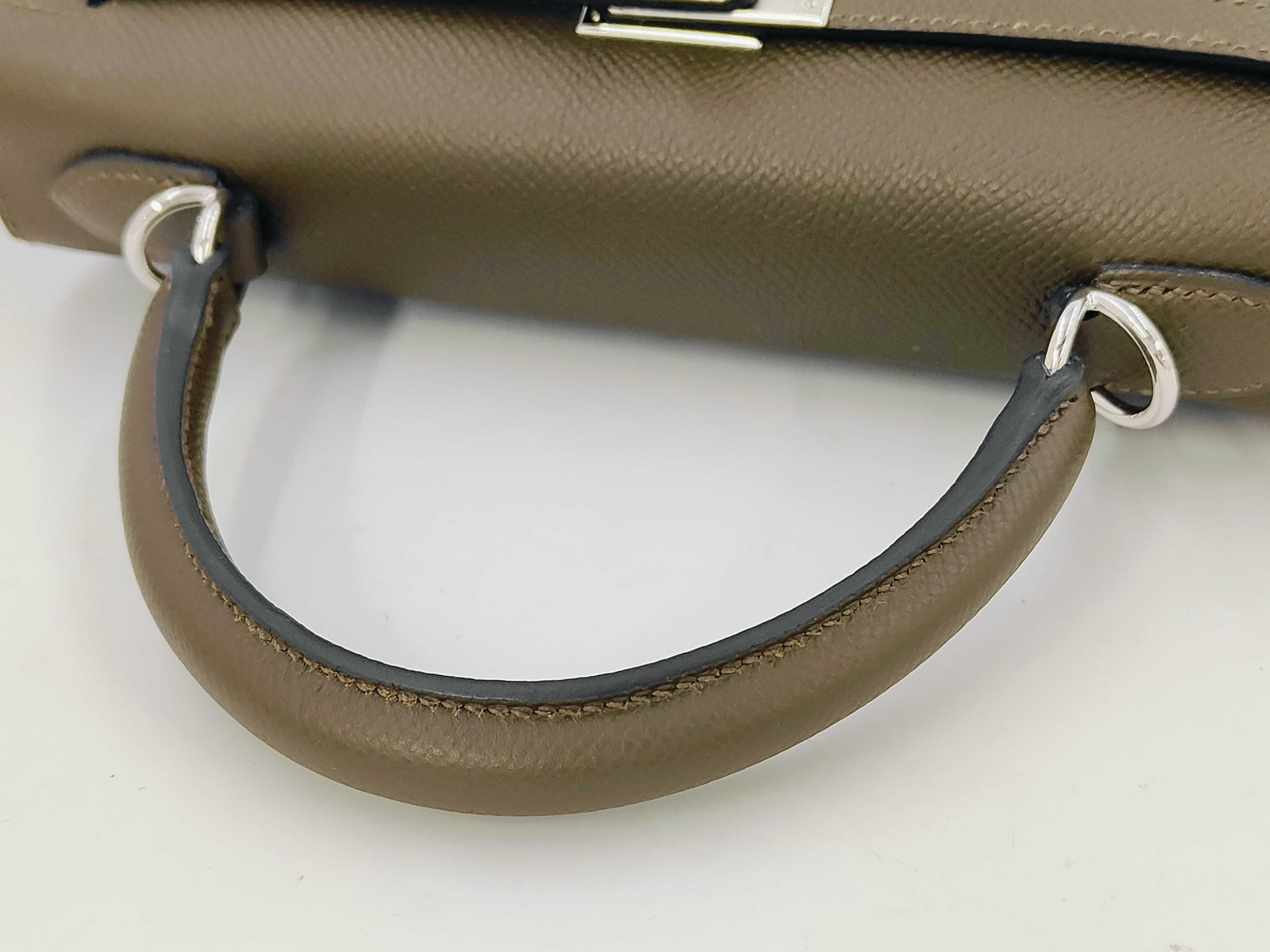 Kelly 25 Vert Roden Epsom Leather Handbag with Silver Hardware (G Stamp) — view 3