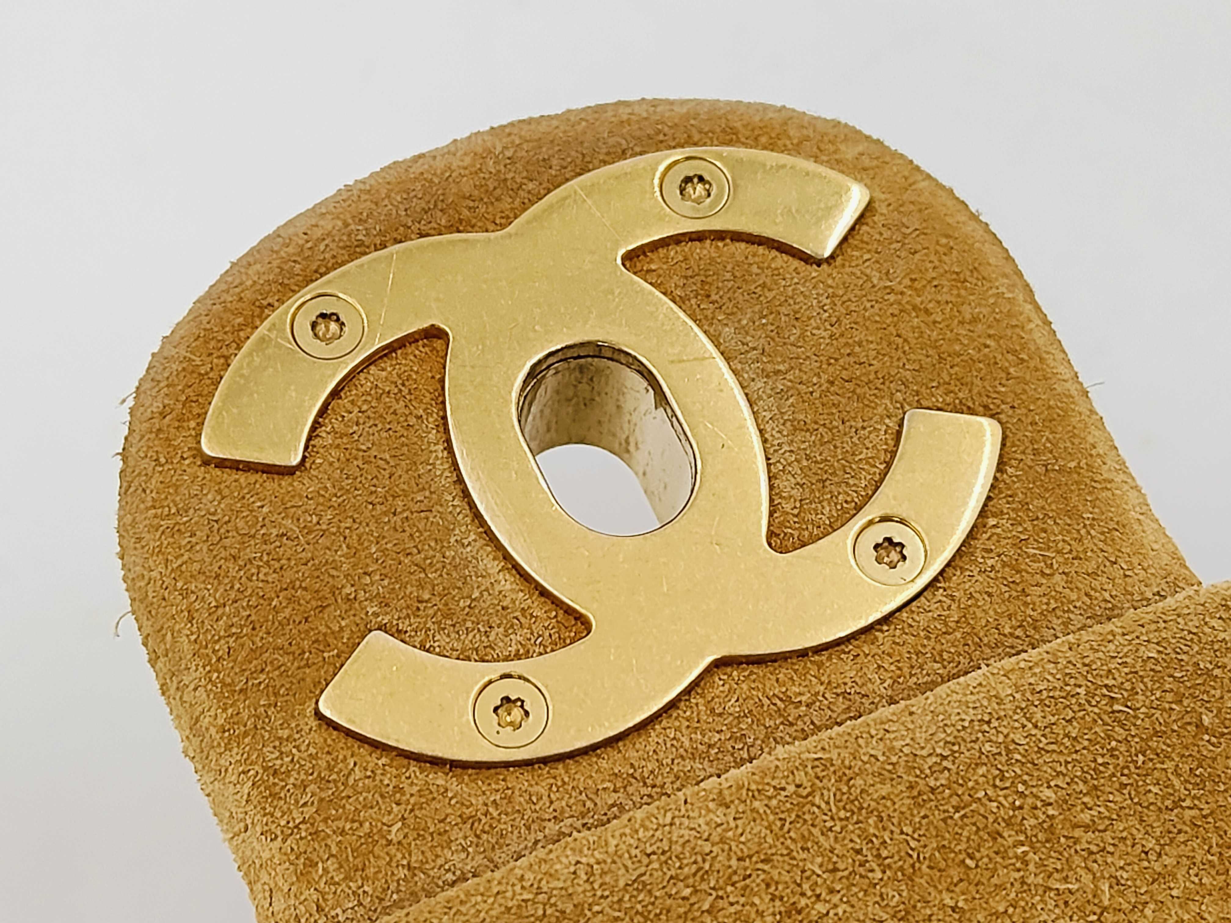 Mini Matelassé Beige Random Plate Shoulder Bag — view 11