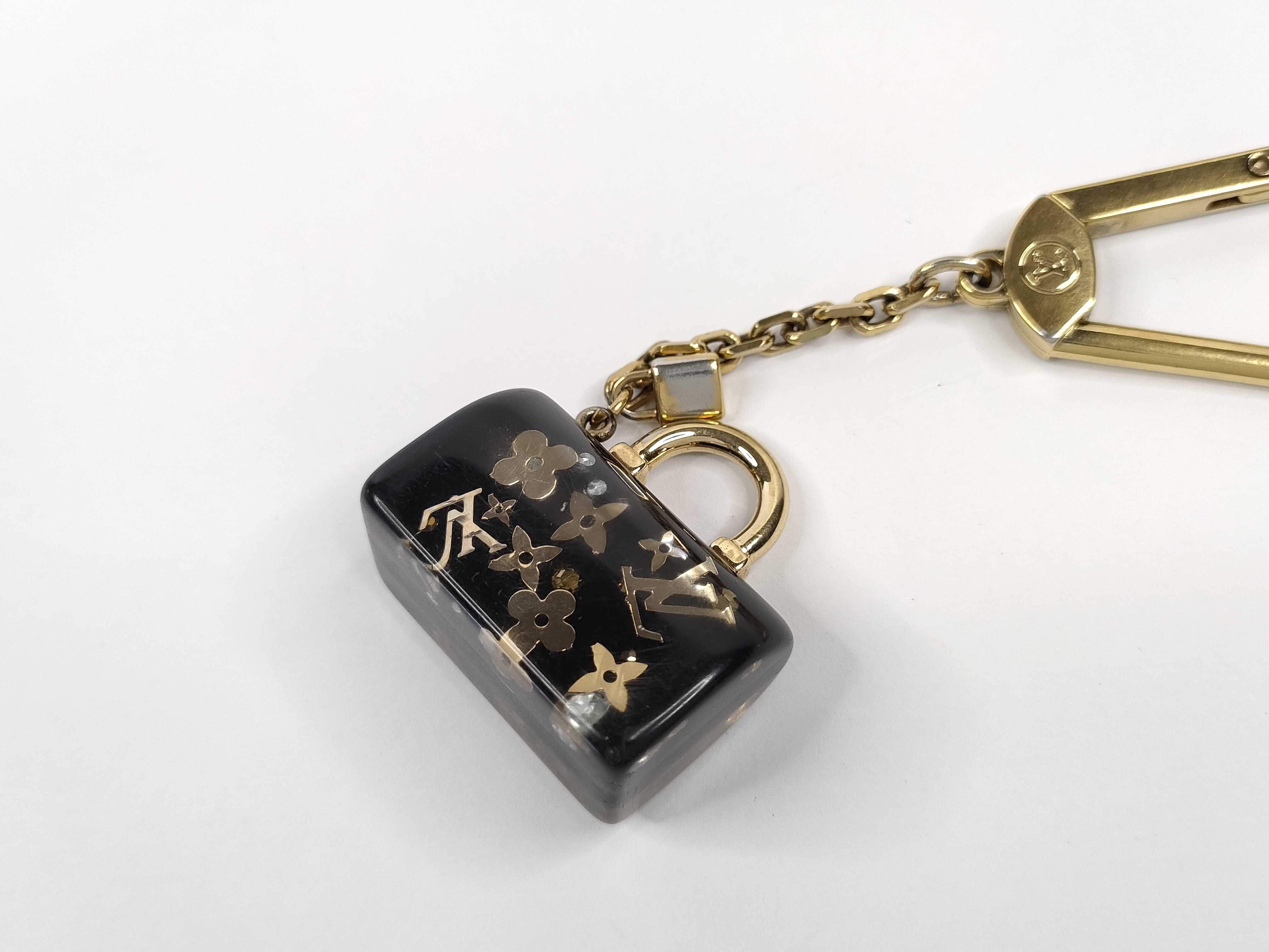 Keychain Charm Key Case — view 3